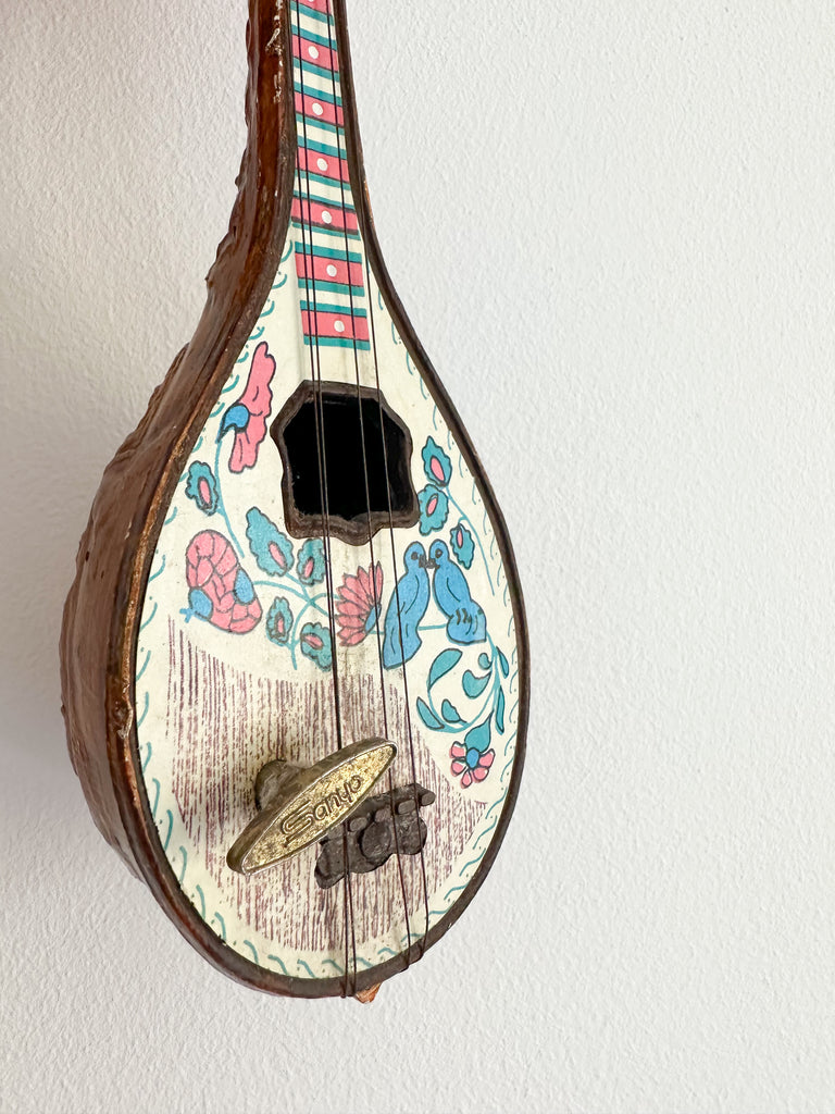 Vintage 1950s Japanese music box in the shape of a mandolin, by Sanyo - Moppet