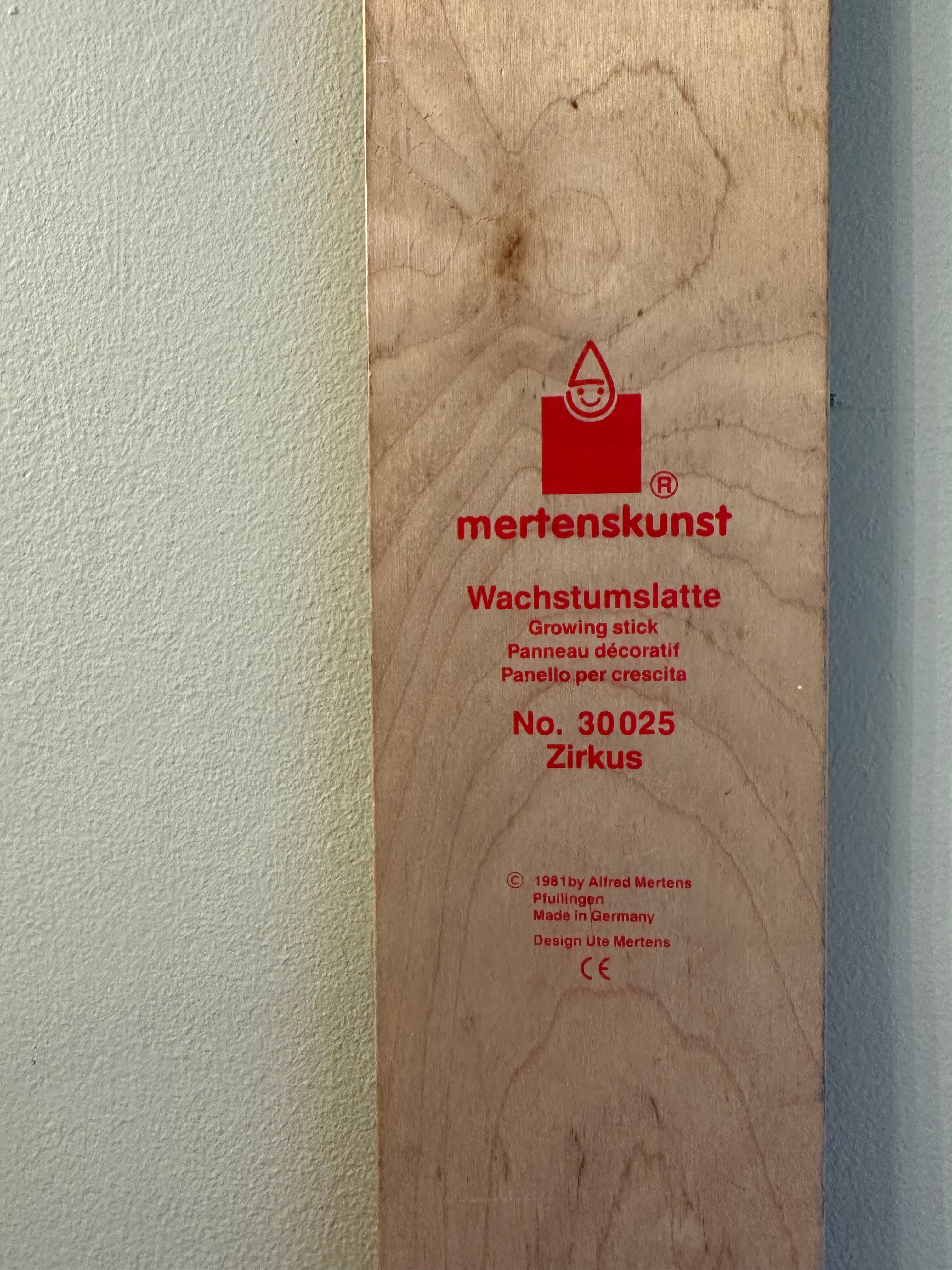 Vintage 1980s wooden German circus themed measuring stick or height chart, by Mertens Kunst - Moppet