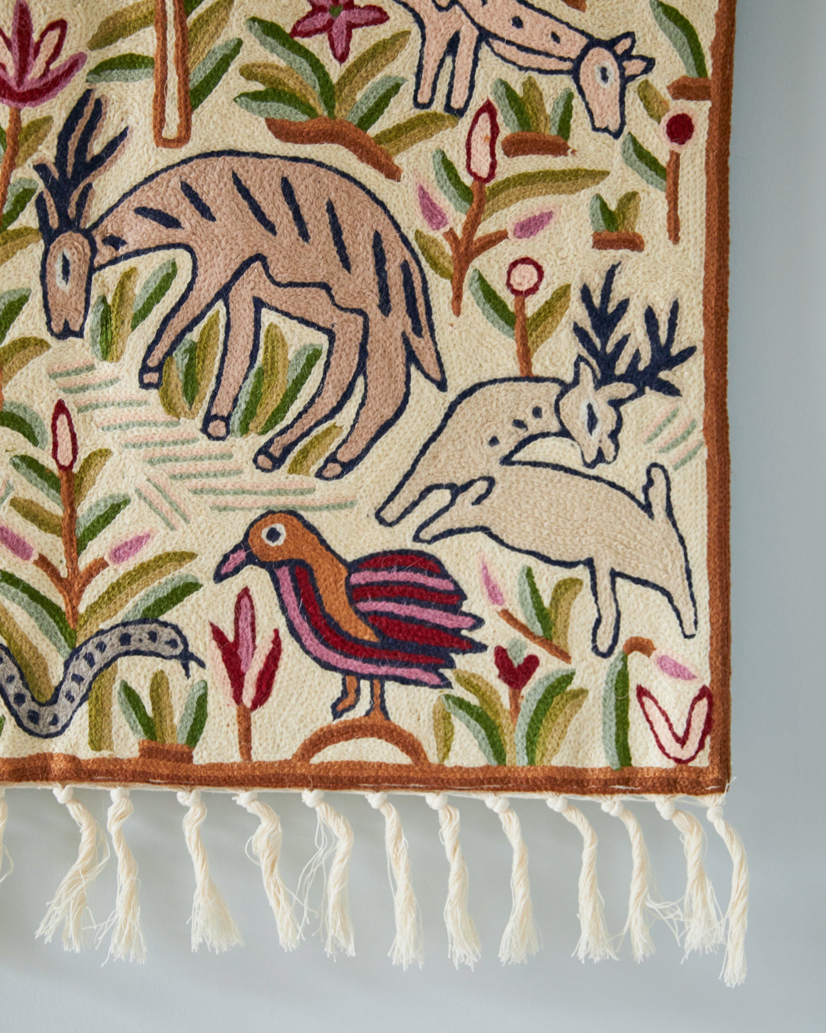 Jungle tapestry, Kolahoi