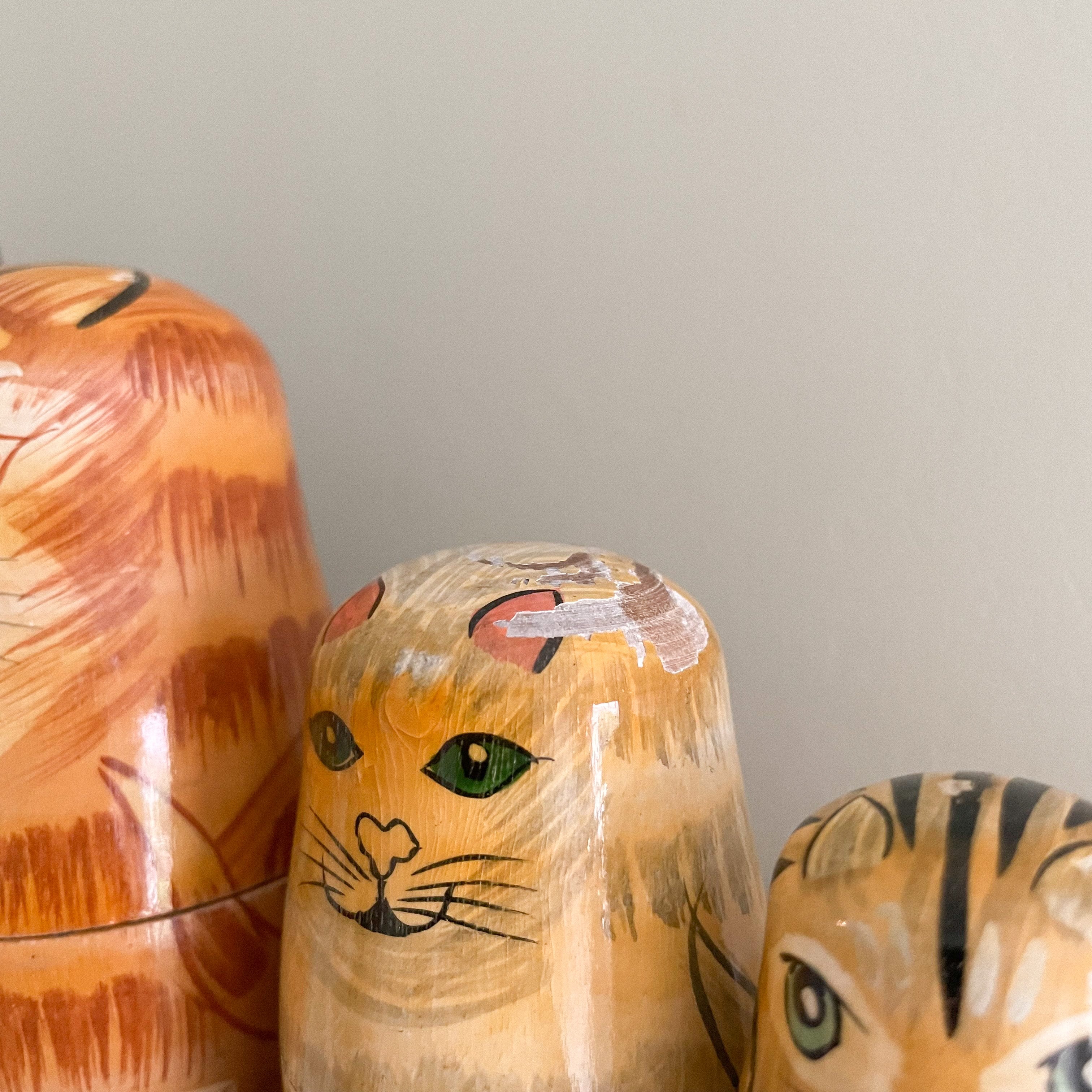 Vintage wooden nesting cat Russian Matryoshka dolls - Moppet