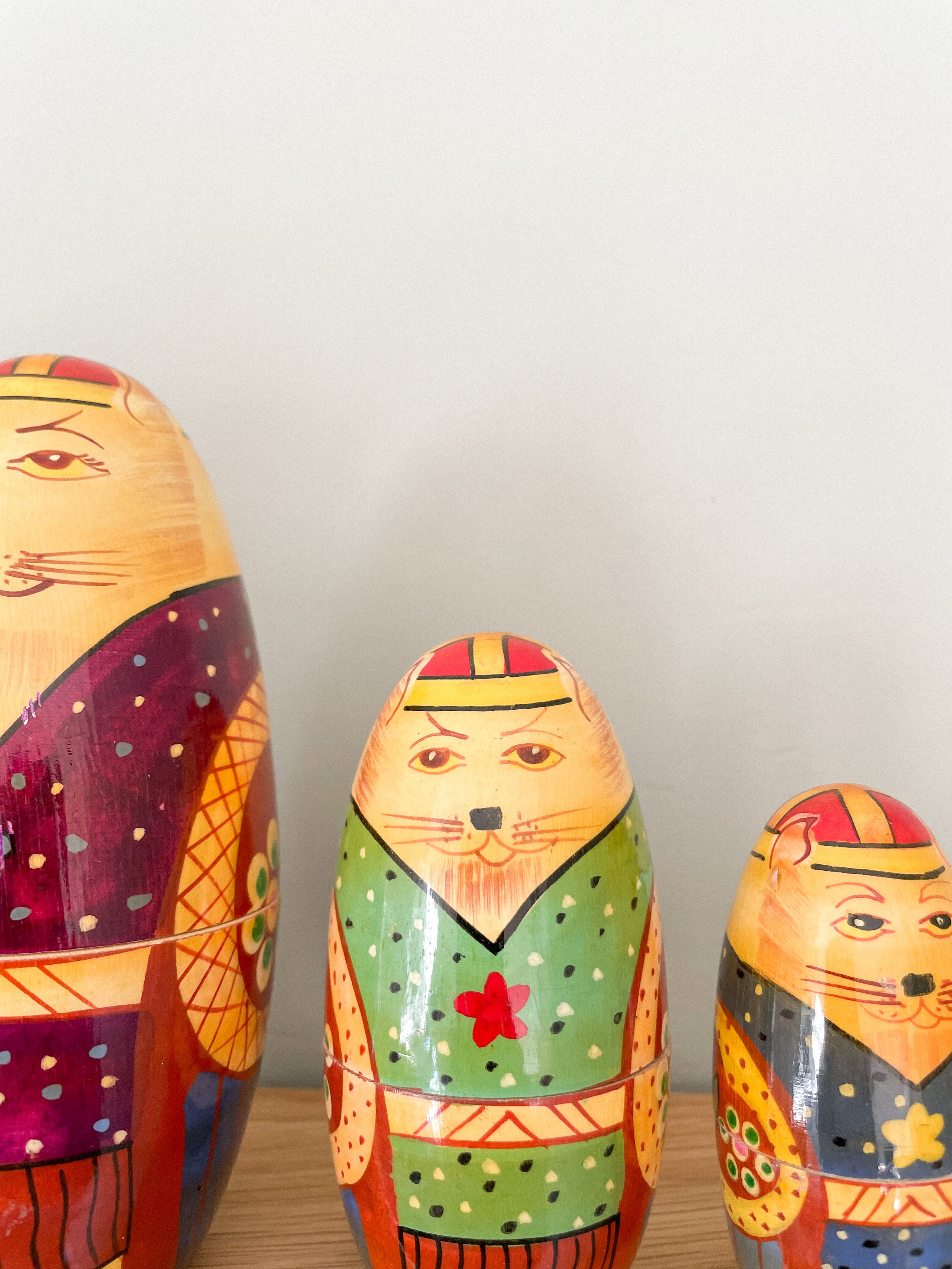 Vintage wooden nesting cats Russian Matryoshka dolls - Moppet