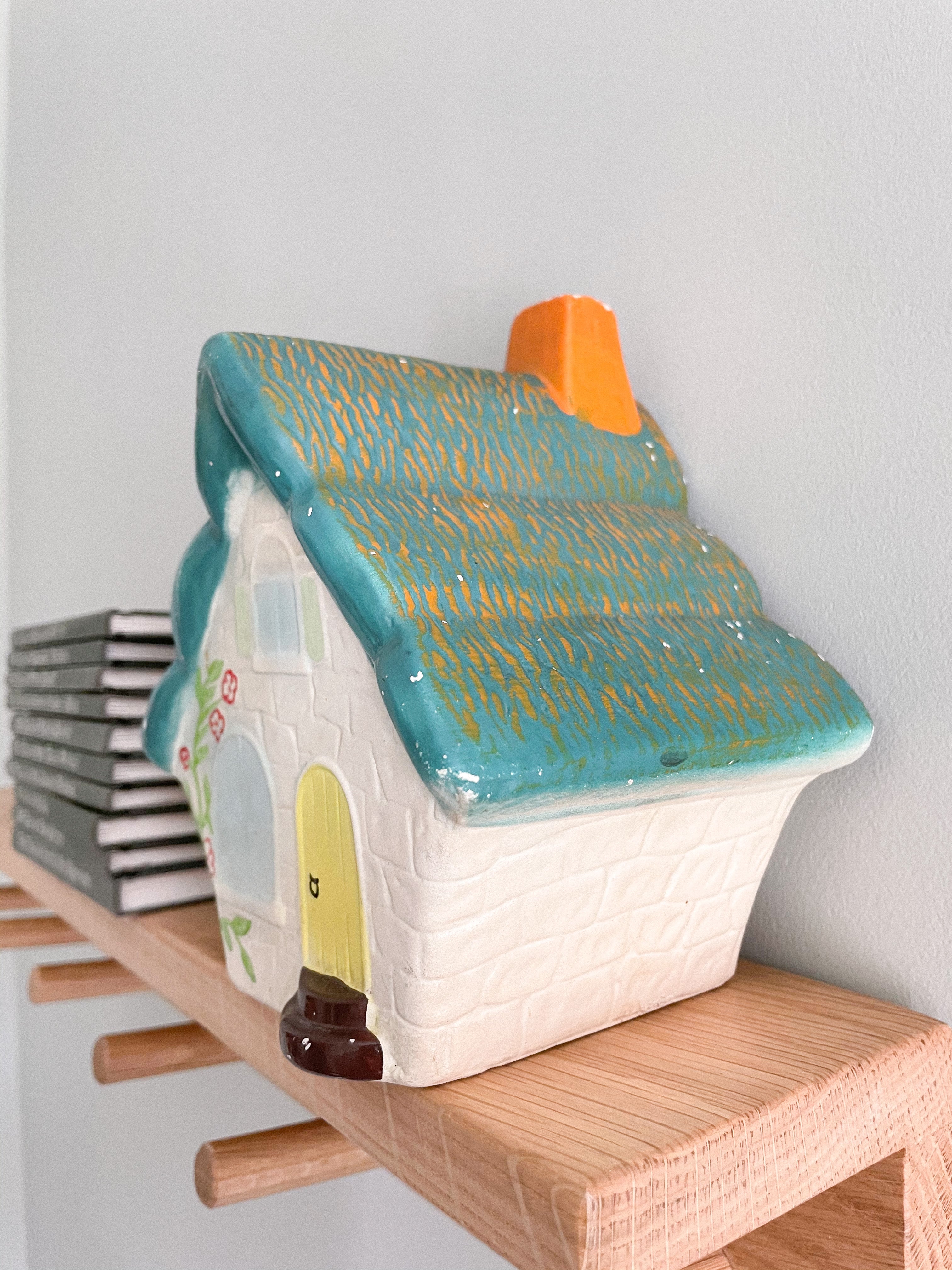Vintage ceramic Ellgreave house money box (turquoise, yellow & white) - Moppet