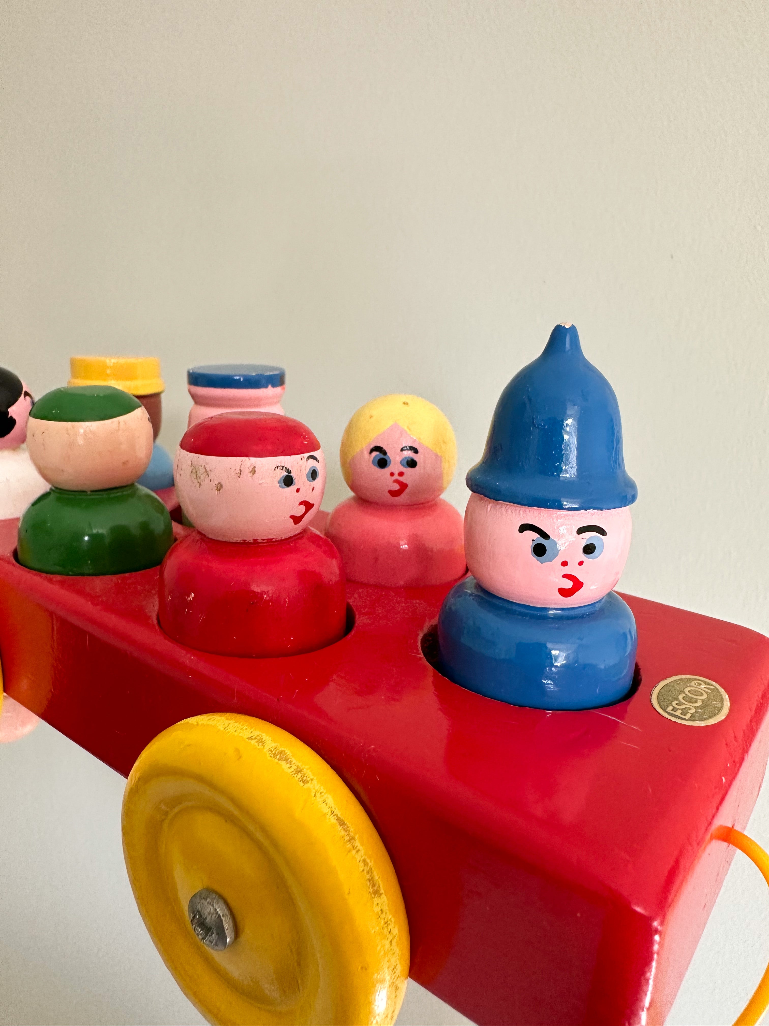 Vintage 1950s wooden Escor car with passengers, British made - Moppet