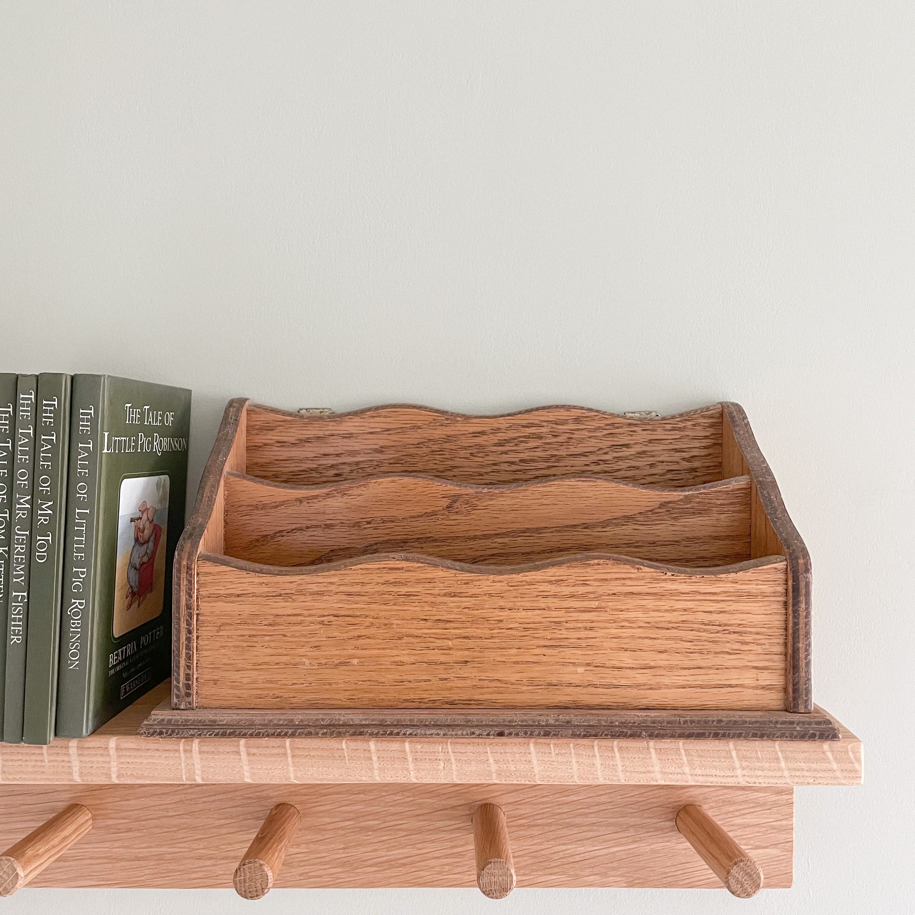 Vintage wooden scalloped letter rack - Moppet