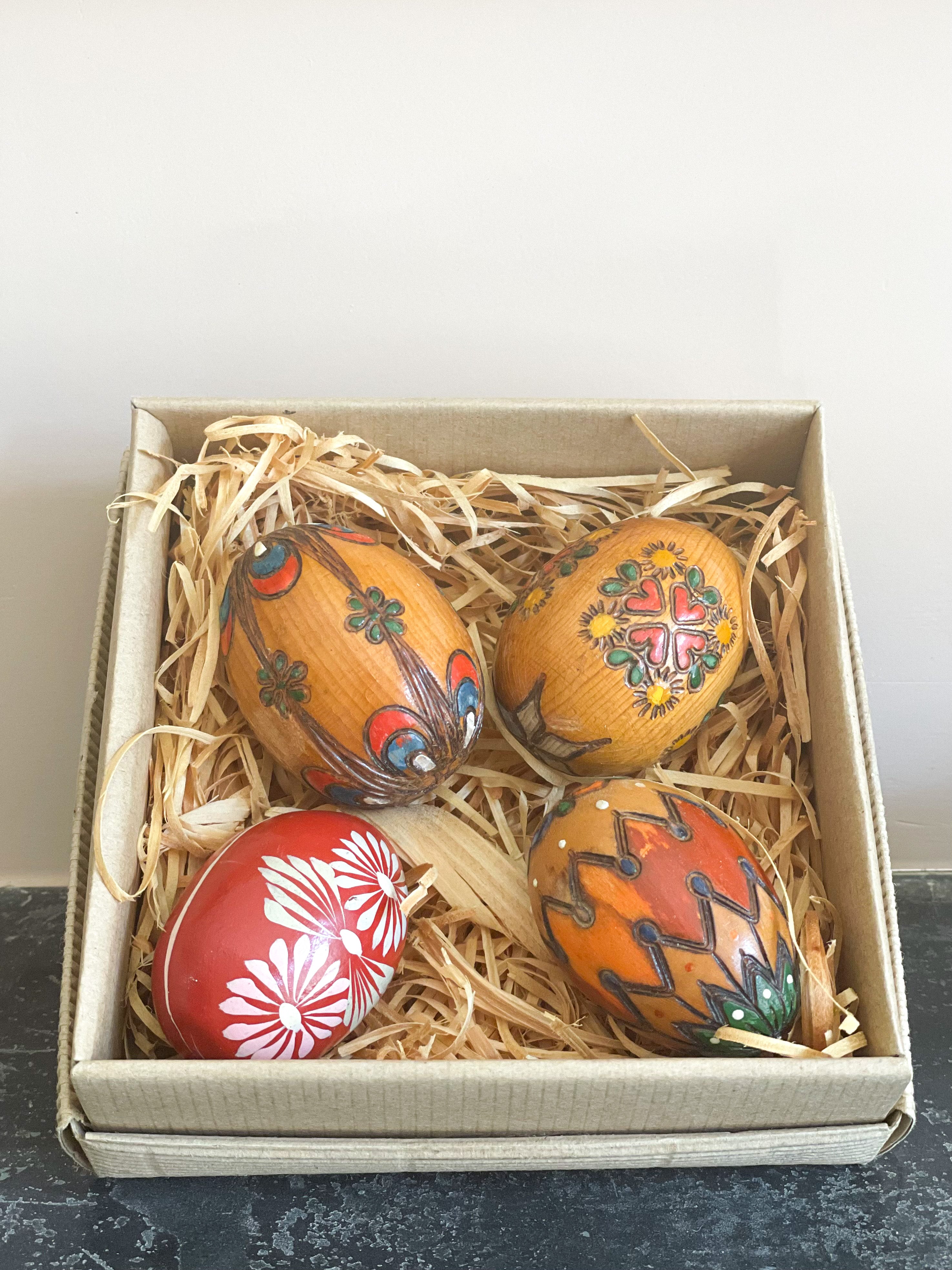 Vintage hand-painted folk art wooden Easter egg decorations, Eastern European, set of 4 - Moppet