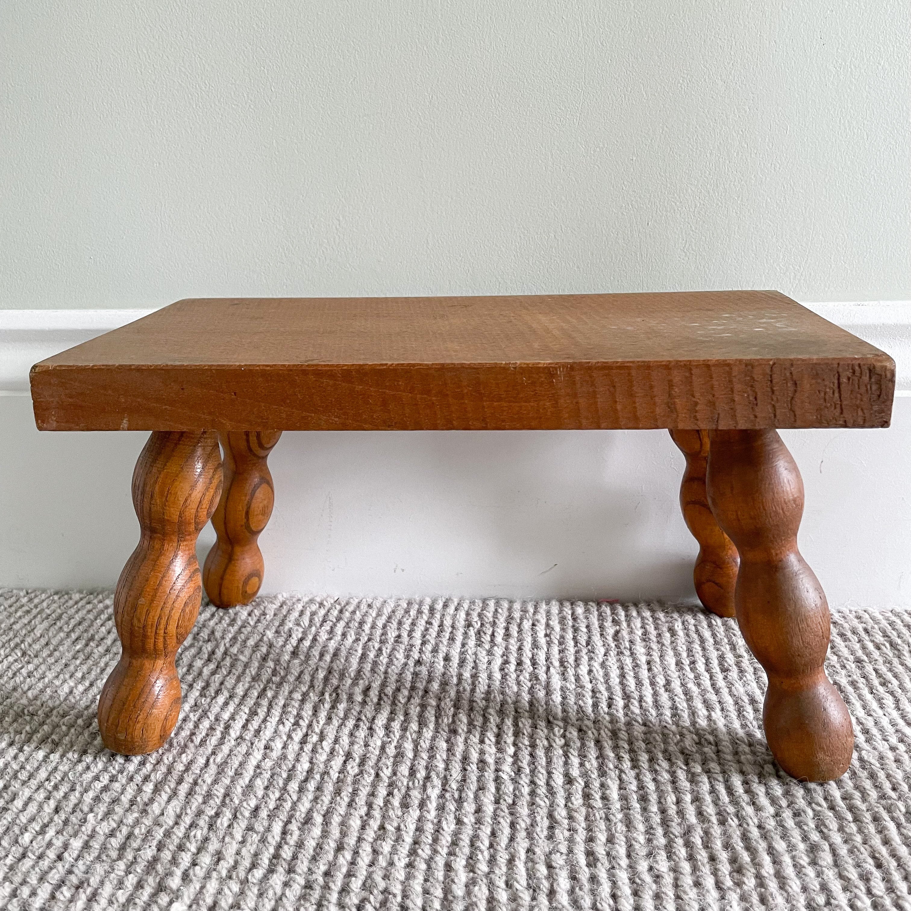 Vintage French oak bobbin stool with four legs - Moppet