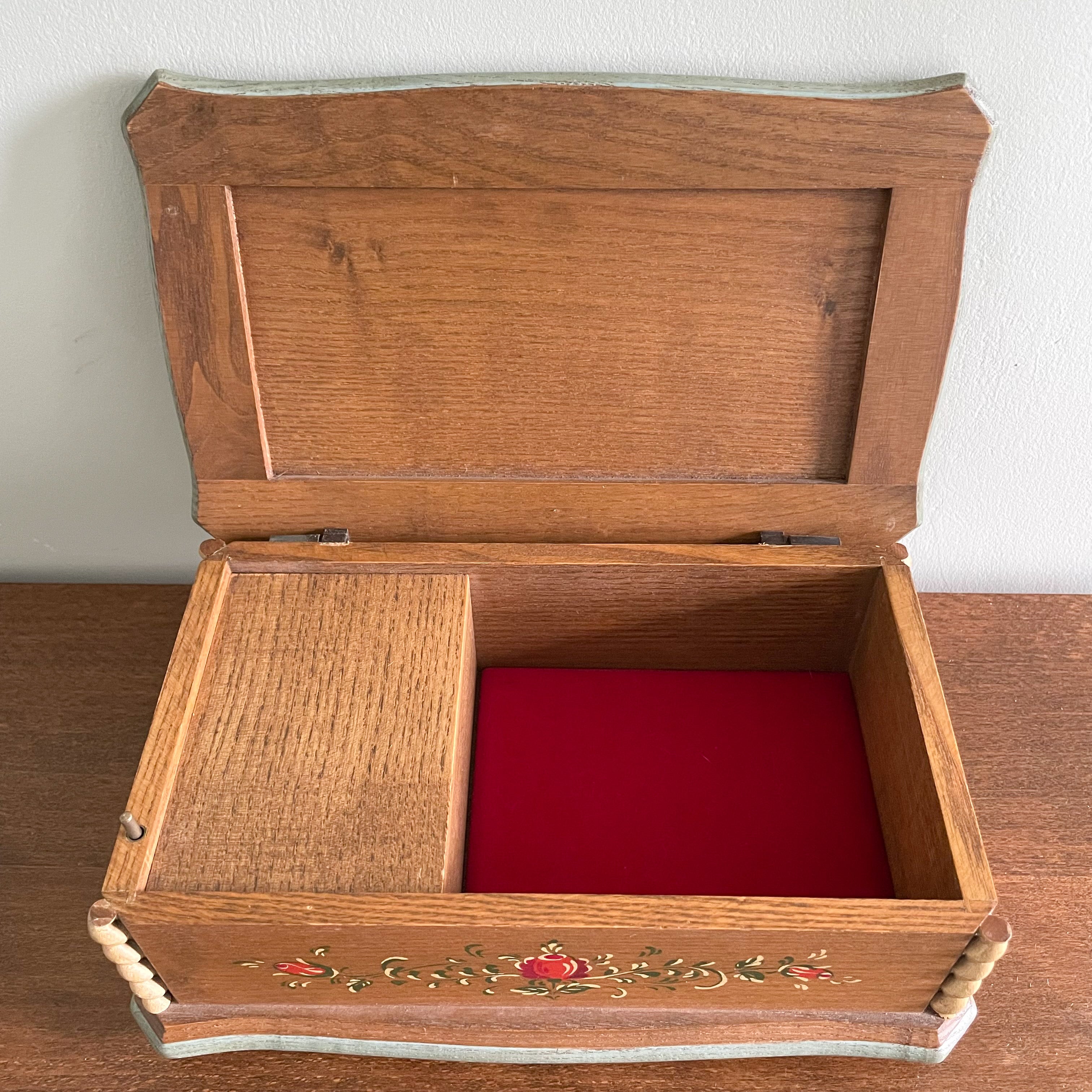 Vintage 1950s Italian hand-carved and painted wooden music box with mandolin motif - Moppet