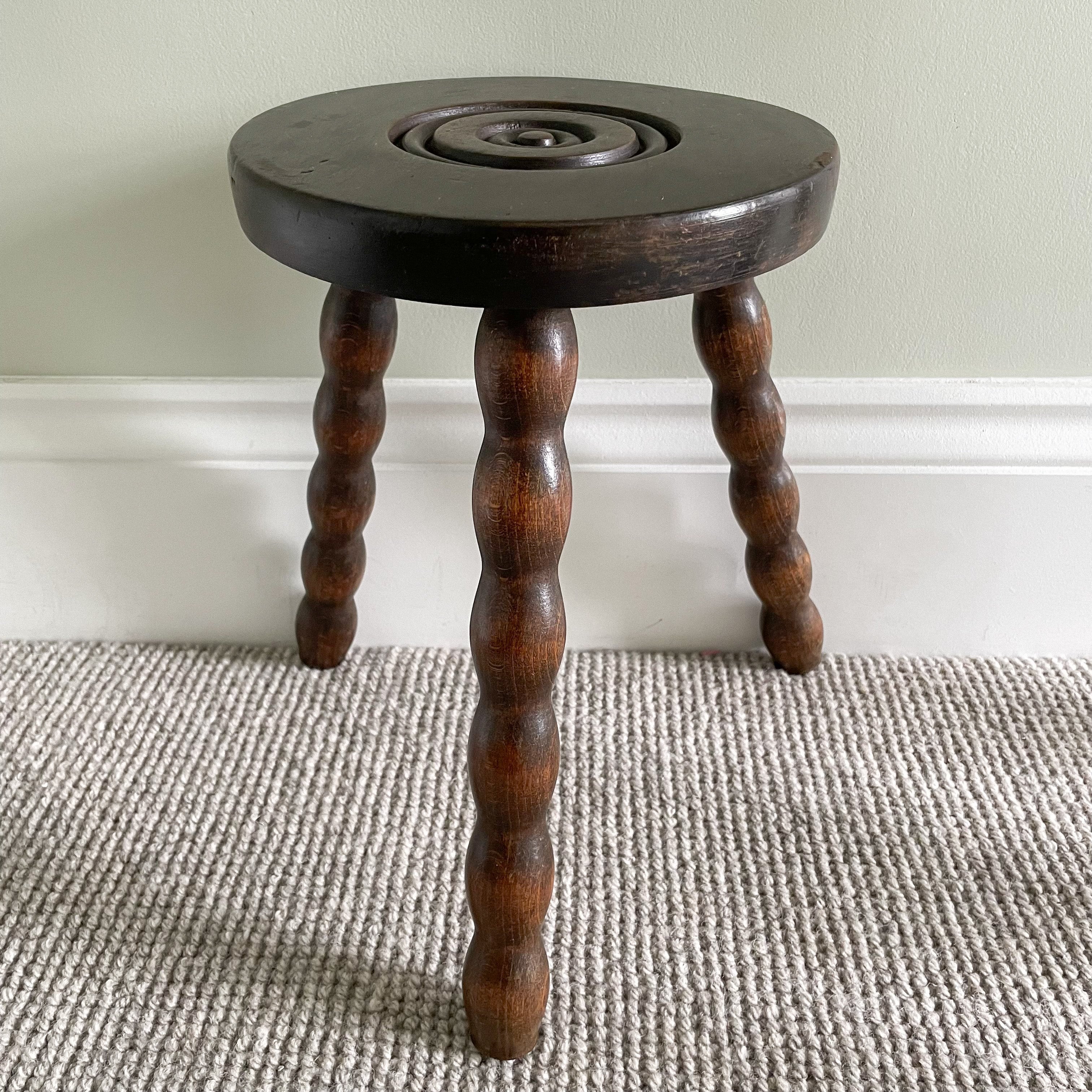 Vintage French oak bobbin bullseye stool - Moppet