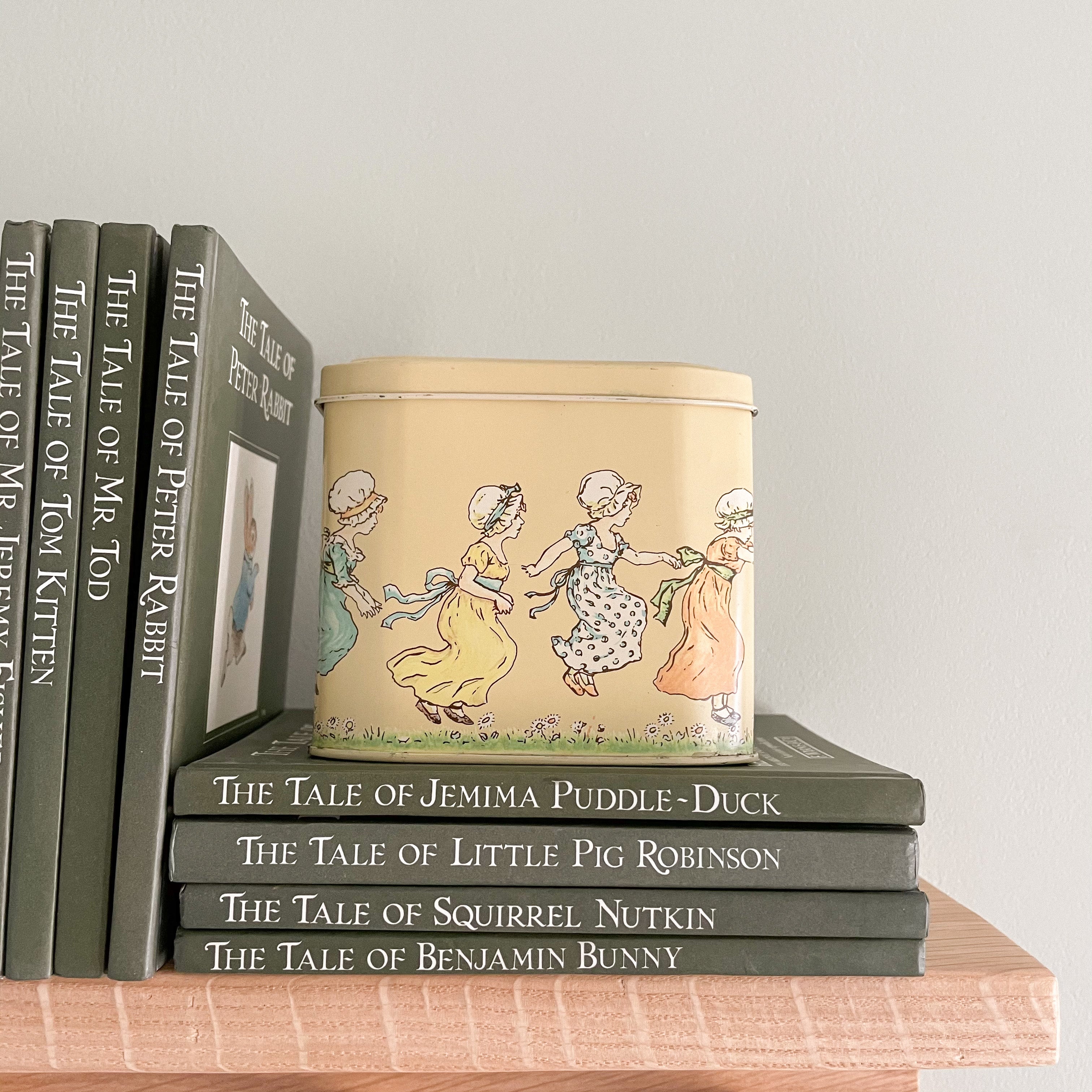 Vintage 1970s ‘Kate Greenaway’ tin metal money box - Moppet