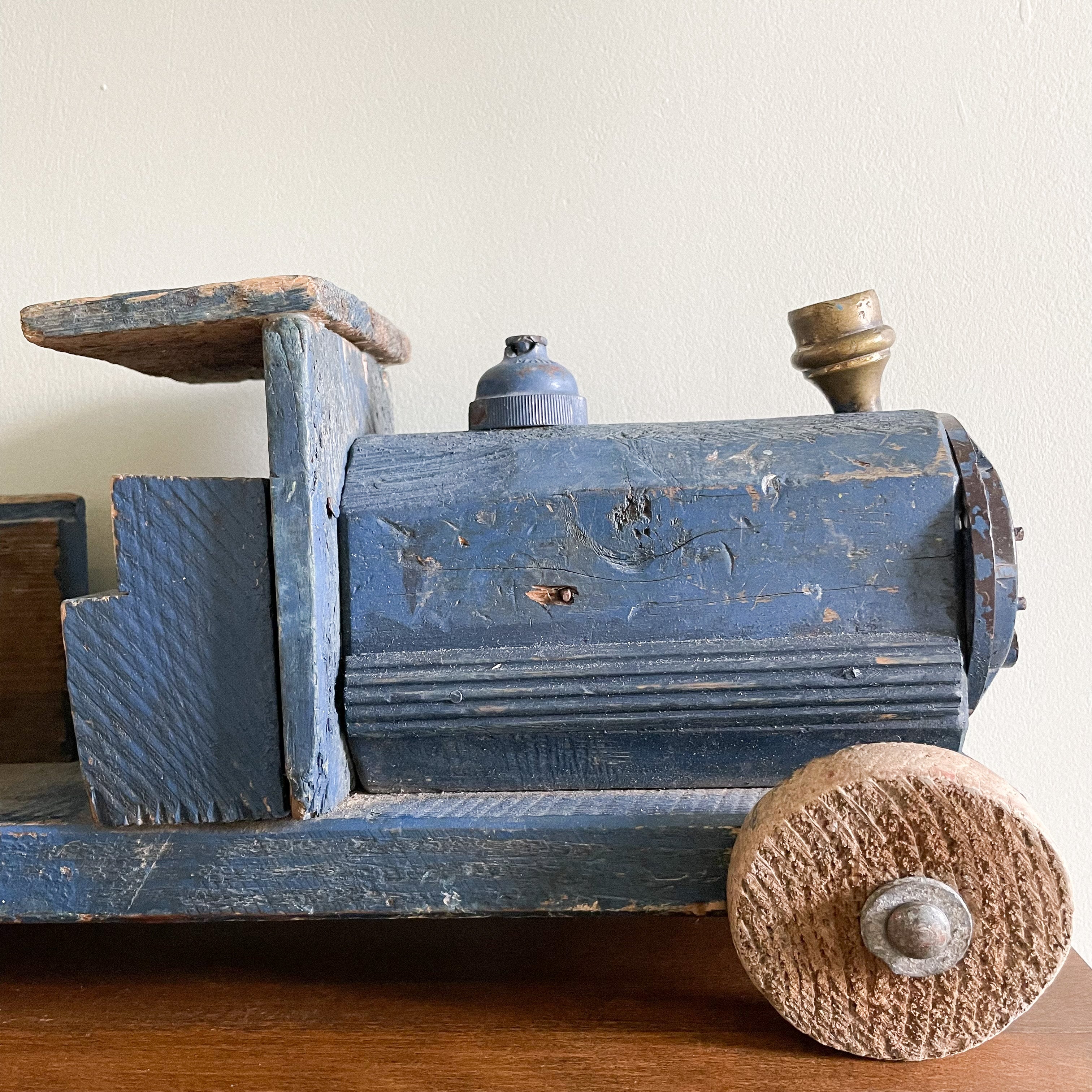 Vintage wooden scratch-built large blue train - Moppet