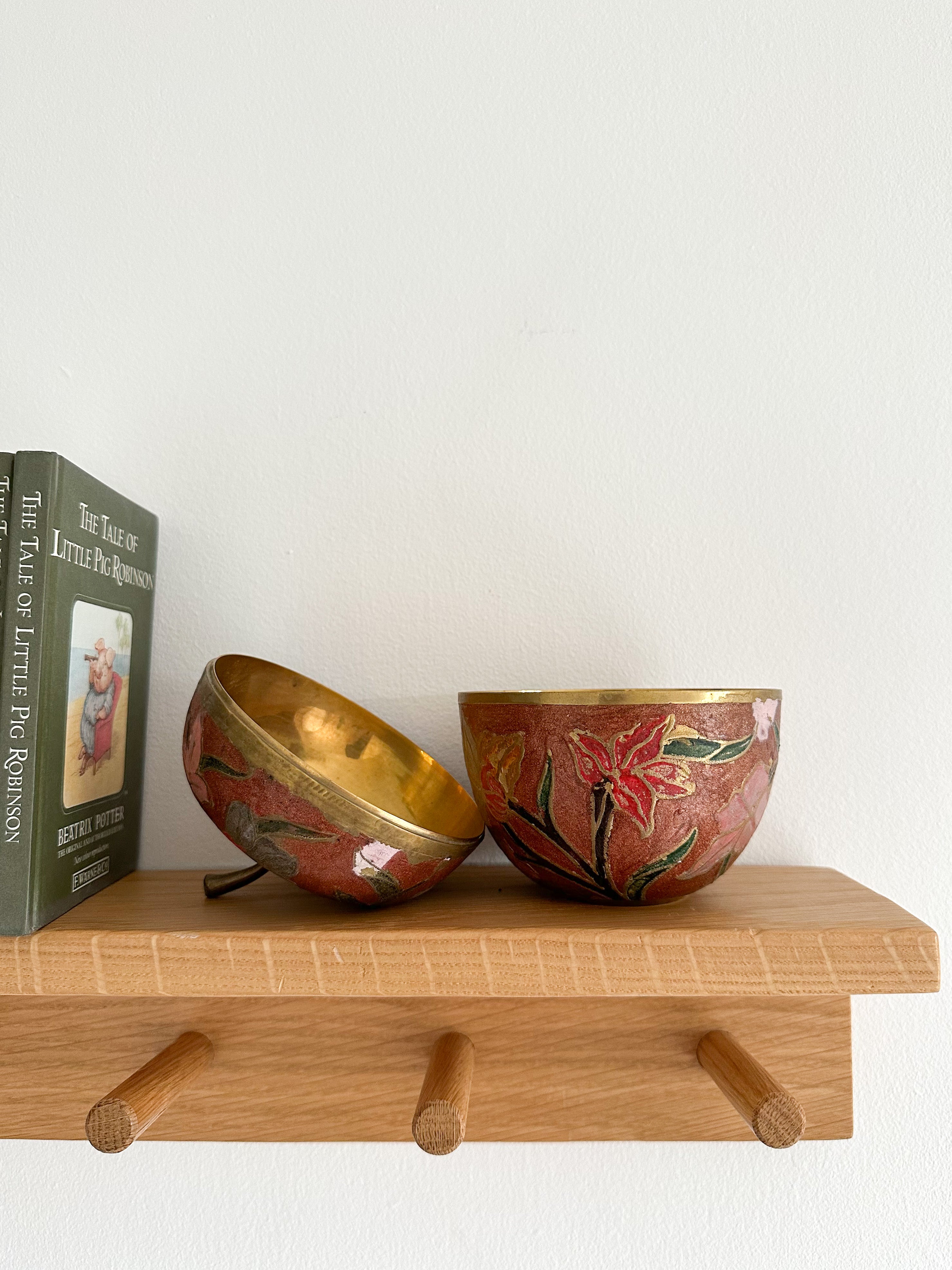 Vintage cloisonné enamelled apple trinket box, in red, pink, blue and green - Moppet