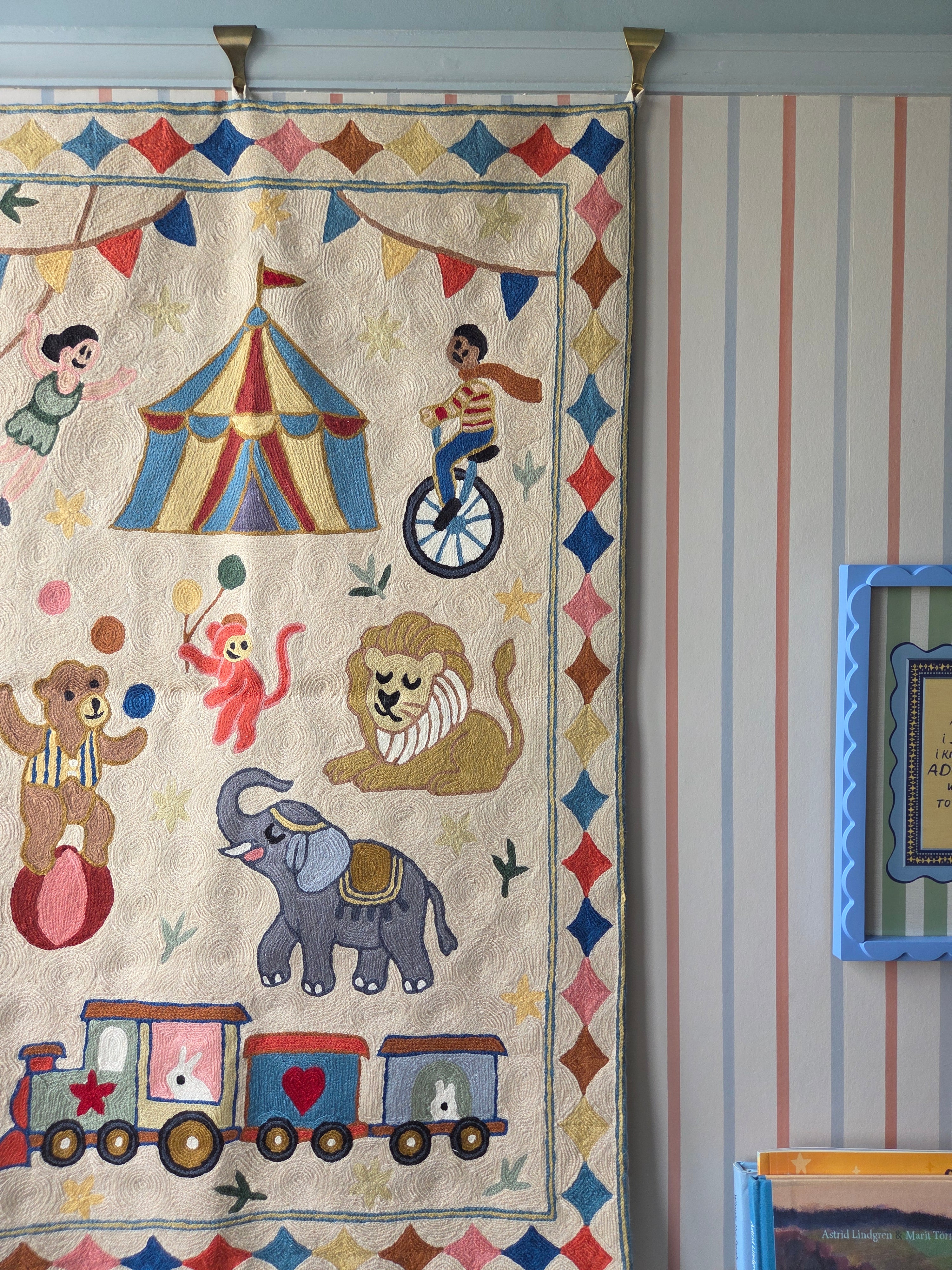 Circus tapestry, Anchar