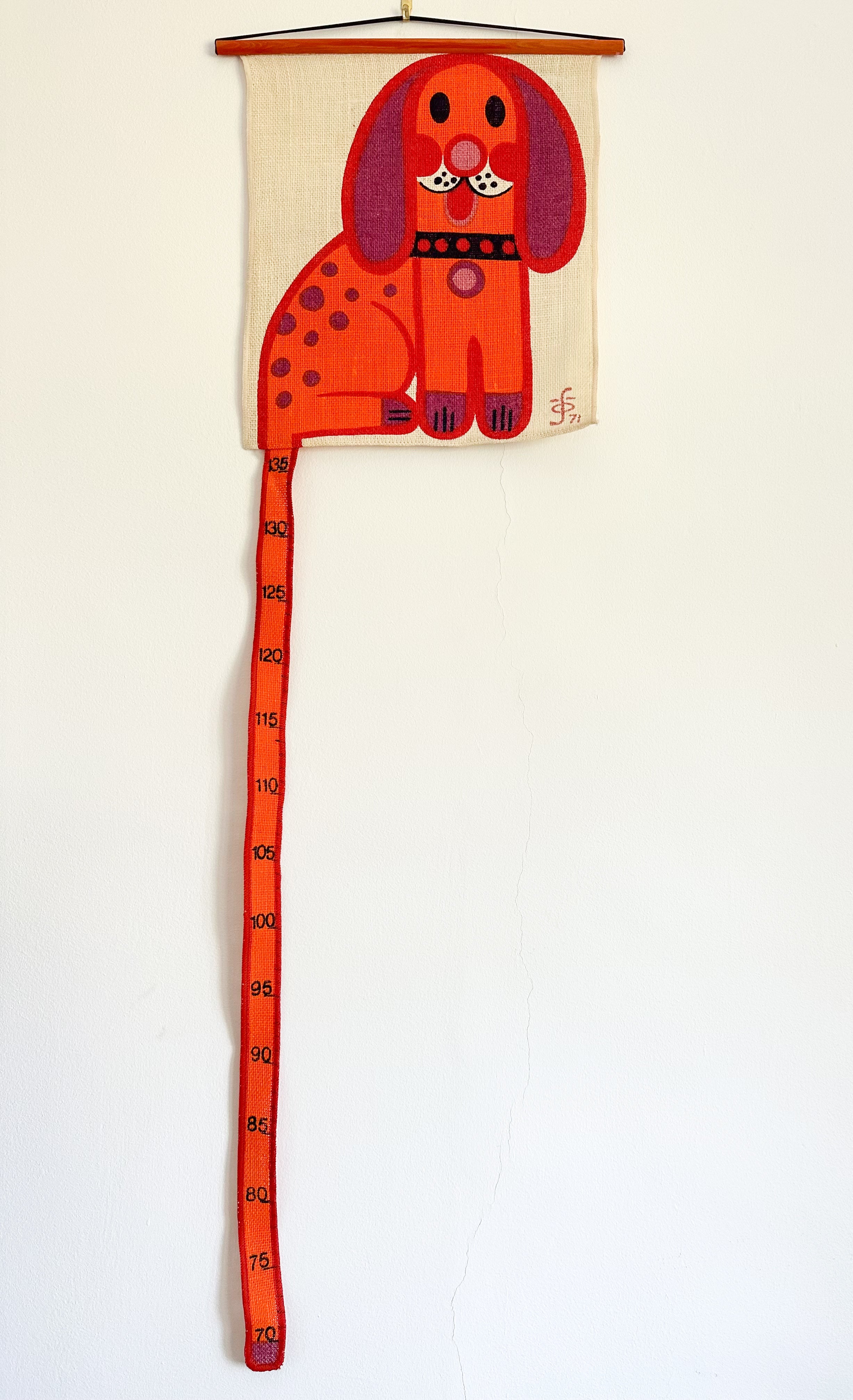 Vintage 1970s Danish dog height chart, hand-printed on linen and signed by the artist Hans Jürgen Schōbel for Södahl - Moppet