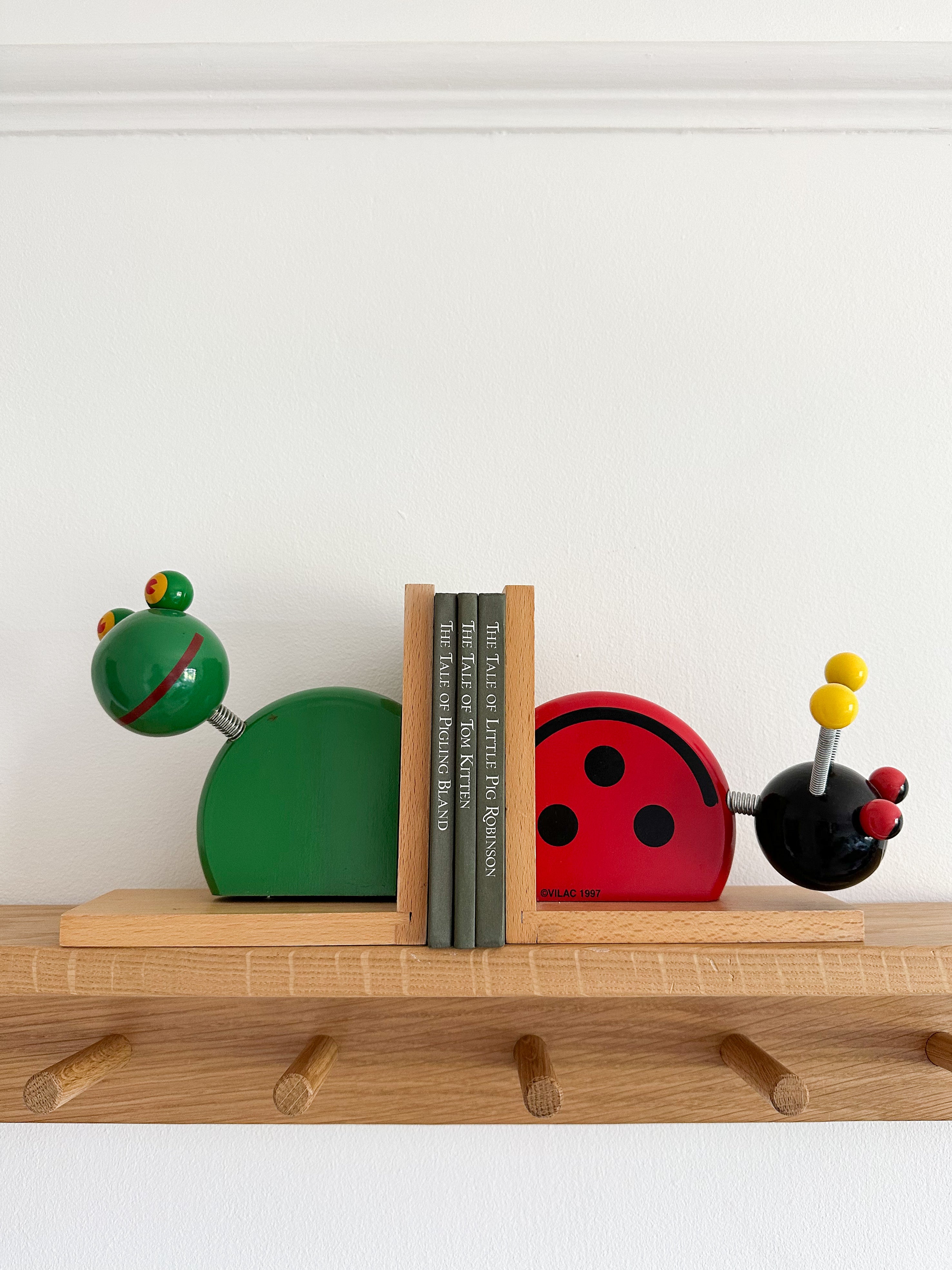 Pair of rare vintage French wooden frog and ladybird/ladybug bookends, red and green, by Vilac - Moppet