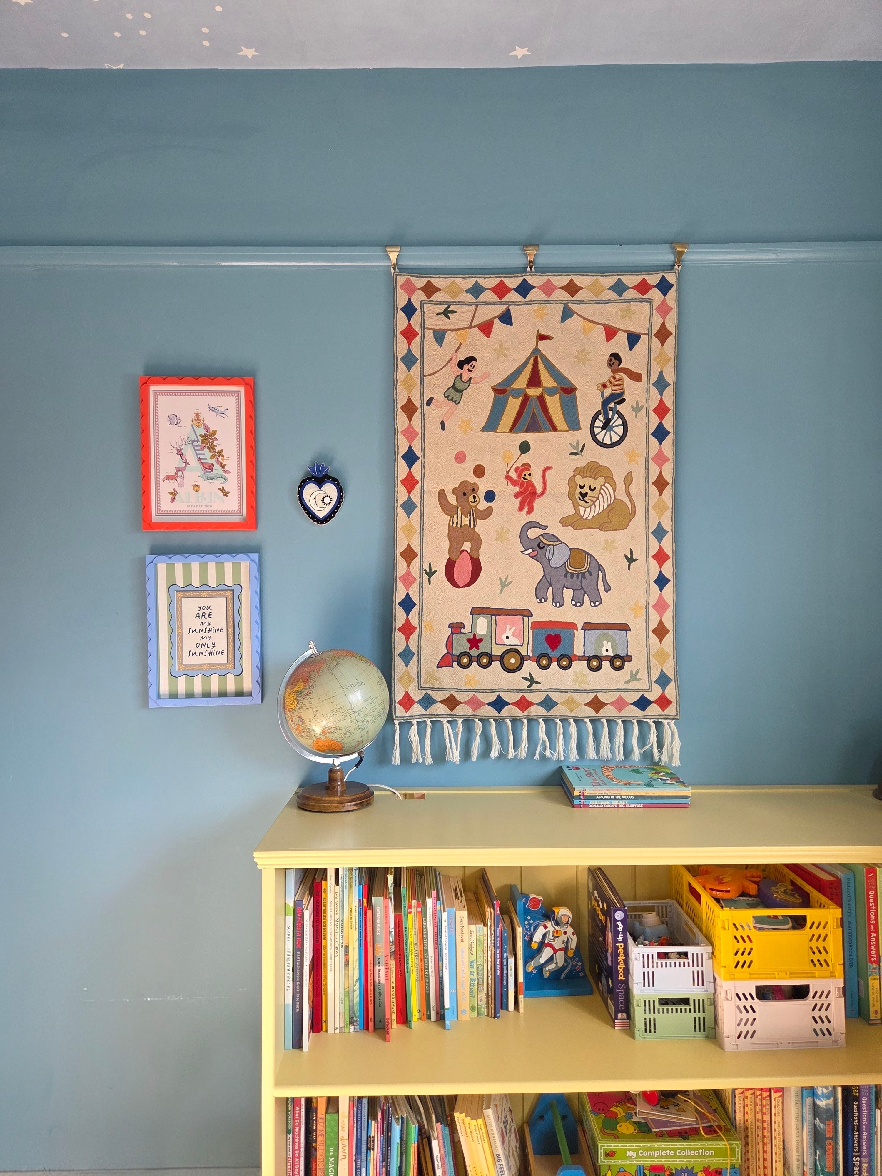 Circus tapestry, Anchar
