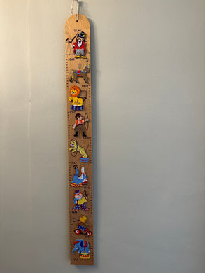 Vintage 1980s wooden German circus themed measuring stick or height chart, by Mertens Kunst - Moppet