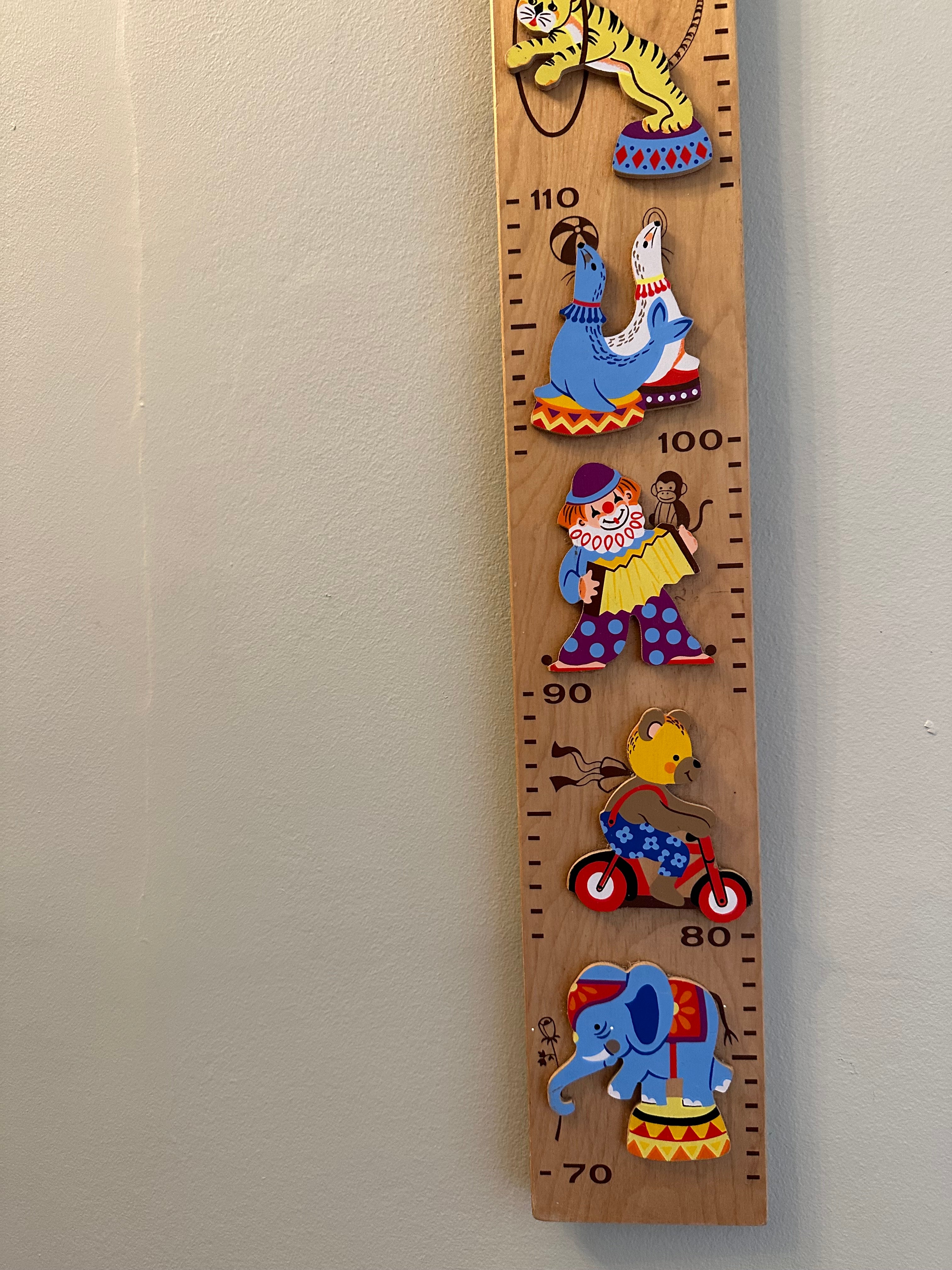 Vintage 1980s wooden German circus themed measuring stick or height chart, by Mertens Kunst - Moppet