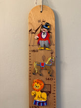 Load image into Gallery viewer, Vintage 1980s wooden German circus themed measuring stick or height chart, by Mertens Kunst - Moppet

