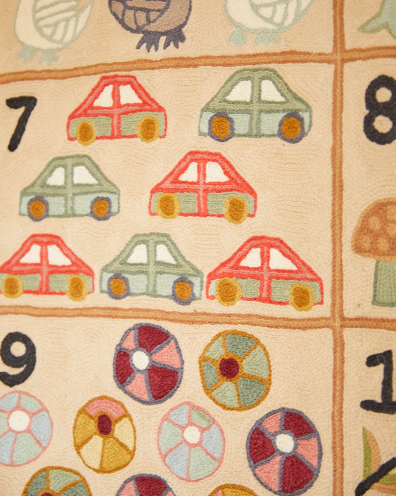 Numbers tapestry, Suru