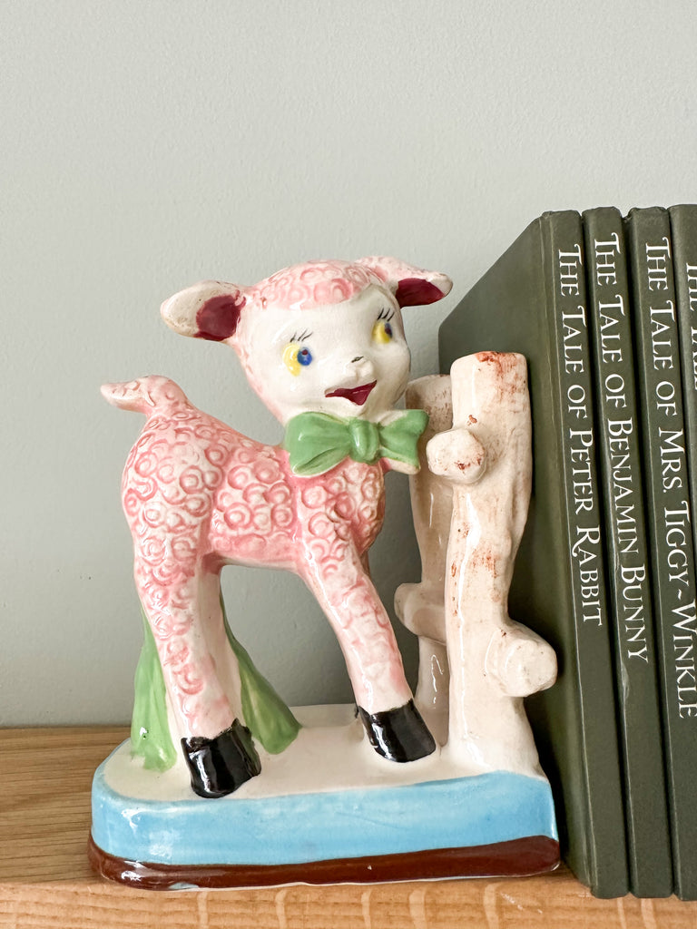 Pair of rare vintage 1960s ceramic lamb bookends in pink - Moppet