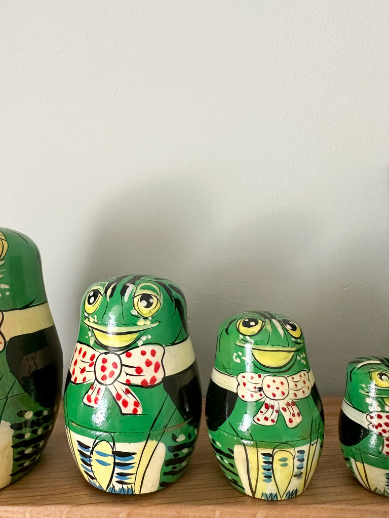 Vintage wooden nesting frog or toad ‘Russian’ dolls - Moppet