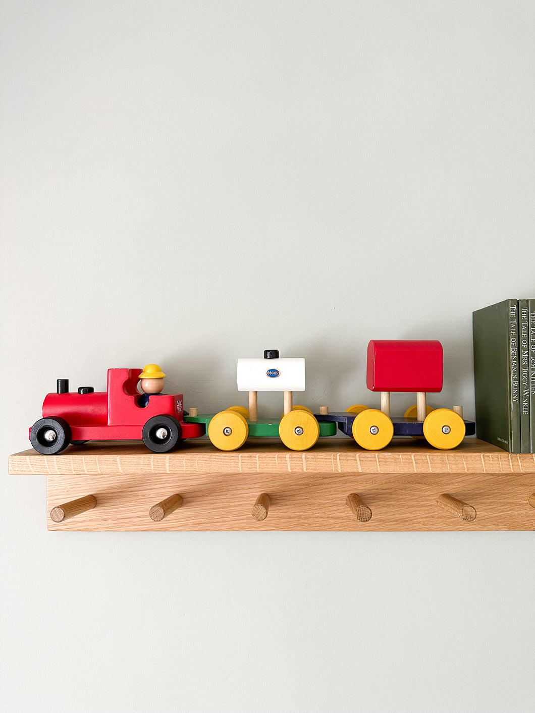Vintage 1950s wooden train, by Escor, British made - Moppet