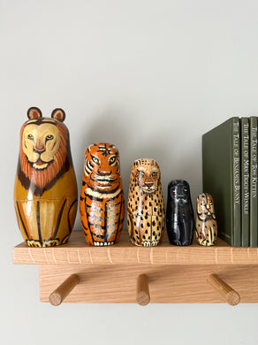 Vintage wooden big cat nesting Russian Matryoshka dolls, lion, tiger, leopard, puma/panther, cheetah - Moppet