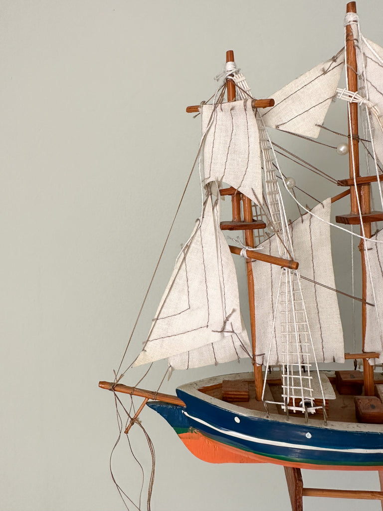 Vintage wooden model sailing ship - Moppet