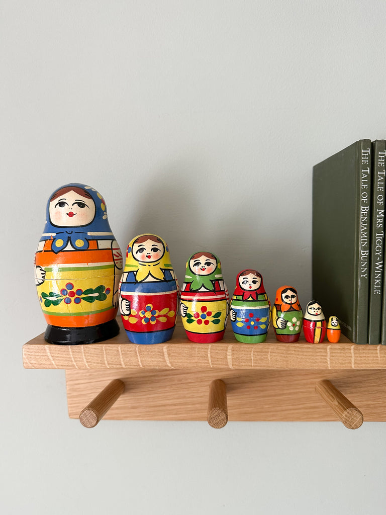 Vintage wooden nesting Russian Matryoshka dolls in rainbow colours, large set - Moppet