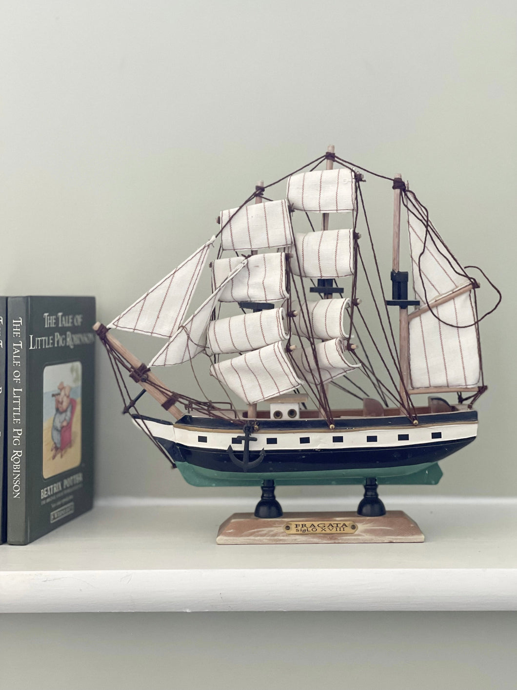 Vintage wooden model sailing boat, yacht or ship - Moppet