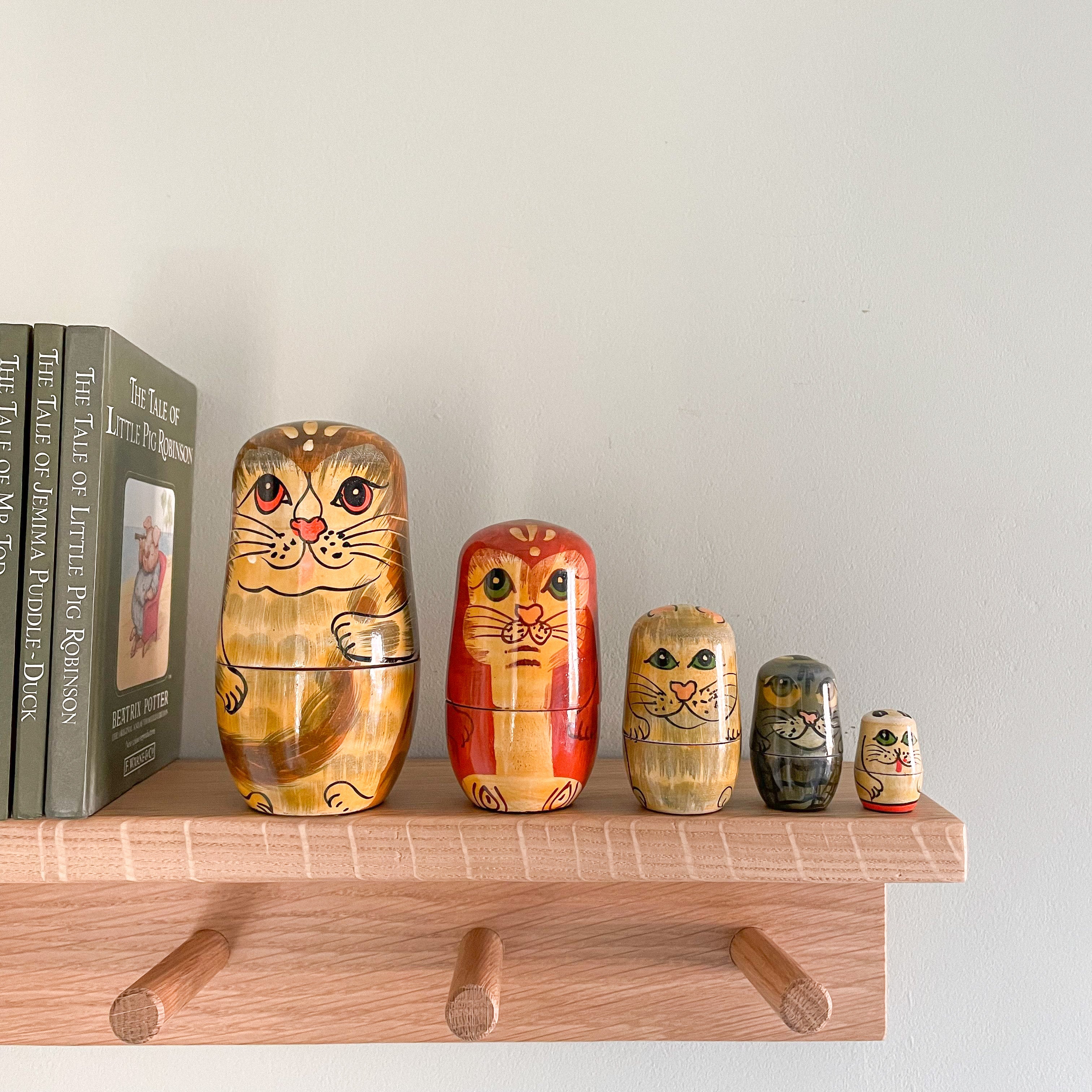 Vintage wooden nesting cat ‘Russian’ dolls - Moppet