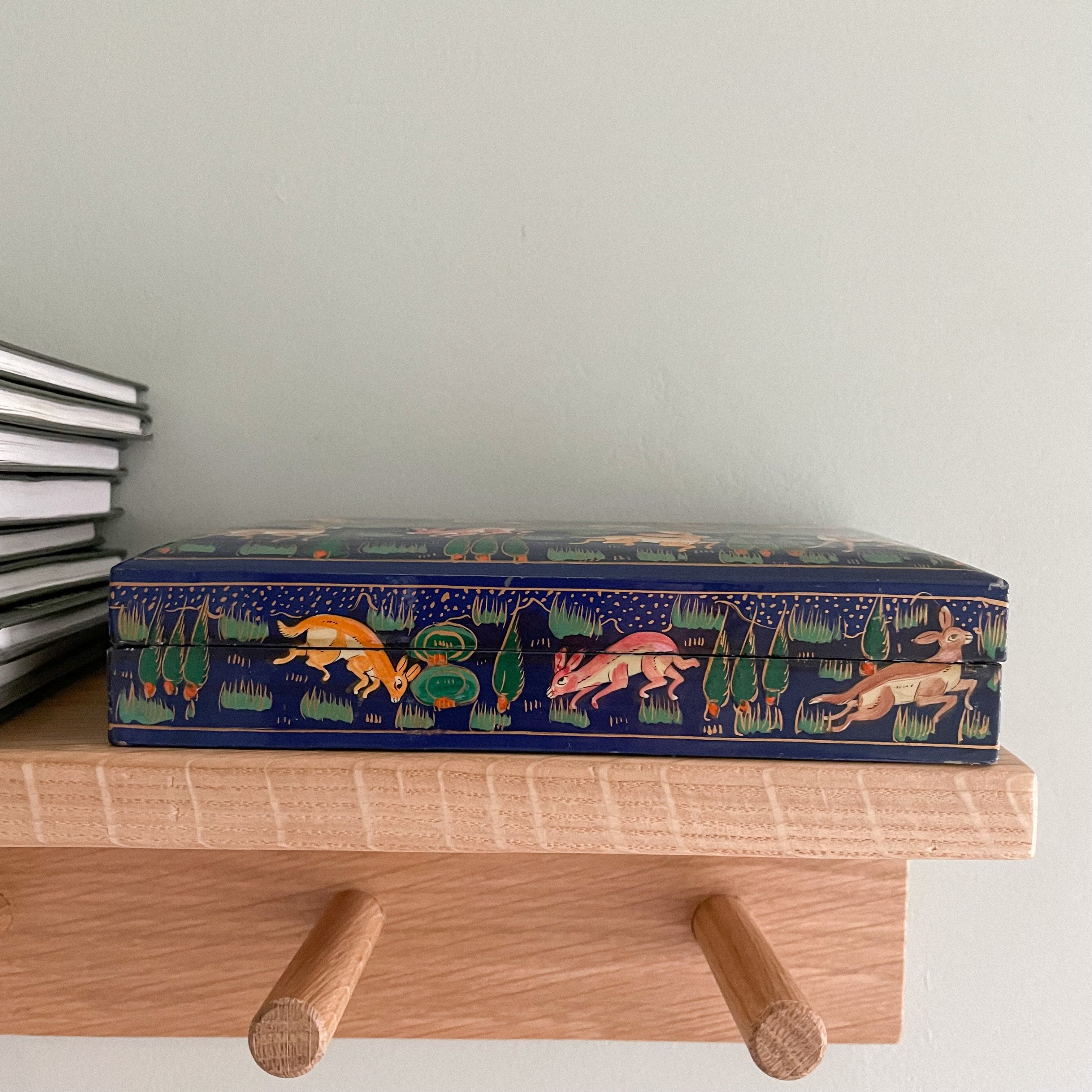 Vintage Kashmiri folk art papier maché trinket box with jungle animals design - Moppet