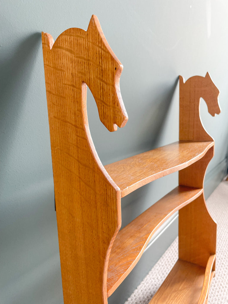 Vintage wooden pine horse shelf - Moppet