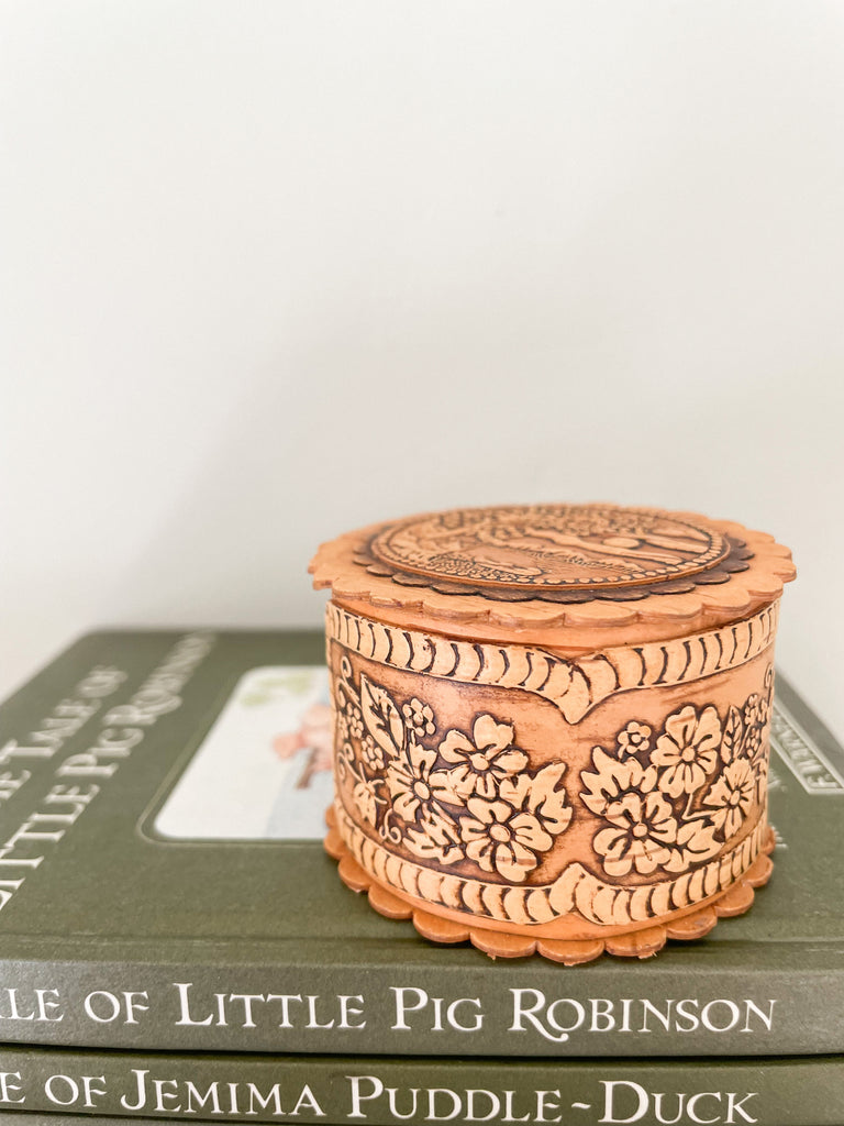 Vintage cork hand-carved floral trinket box / money box / piggy bank with scalloped edge - Moppet