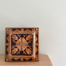 Load image into Gallery viewer, Vintage wooden and straw inlaid footed trinket or jewellery box, made in the USSR - Moppet
