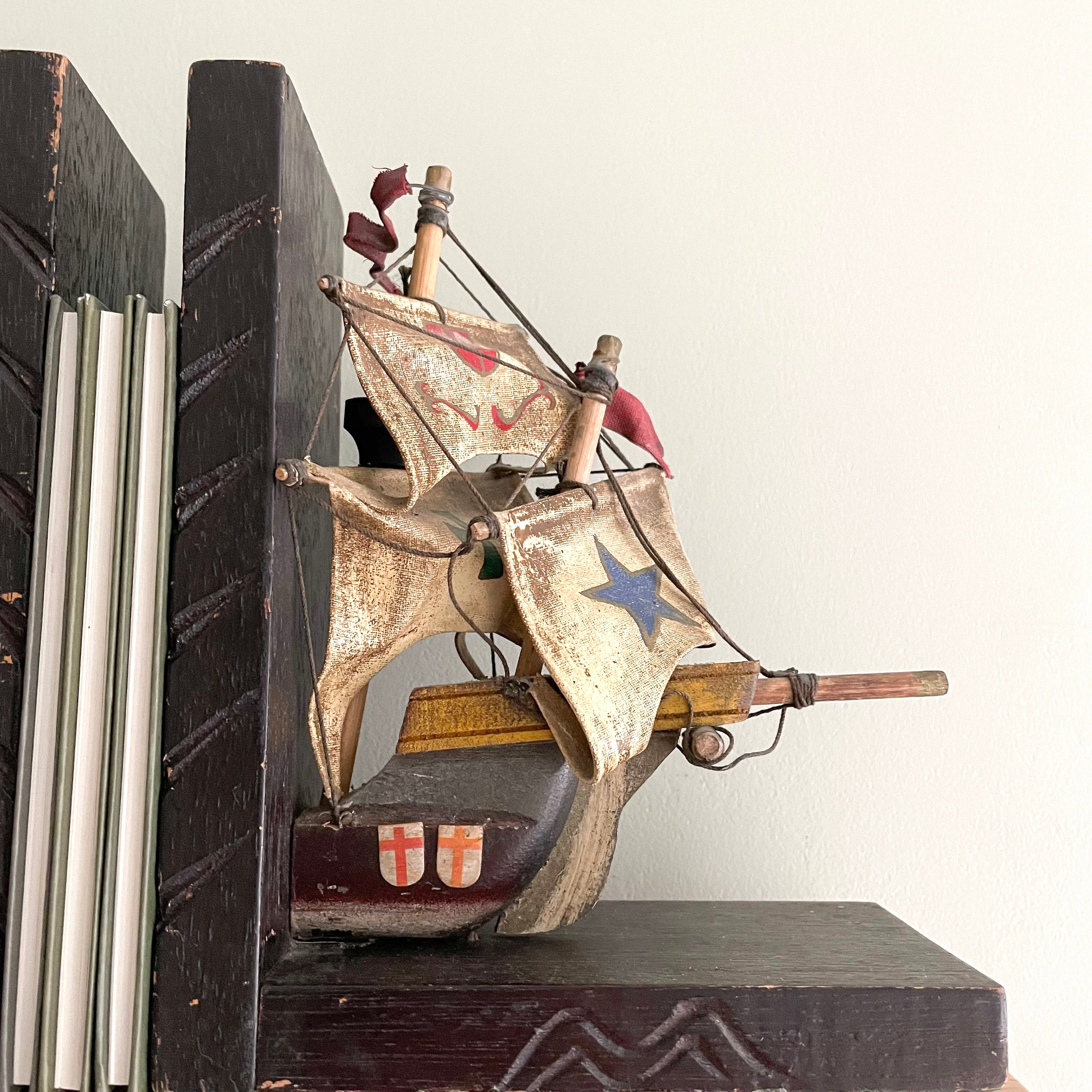 Pair of vintage model ship bookends - Moppet