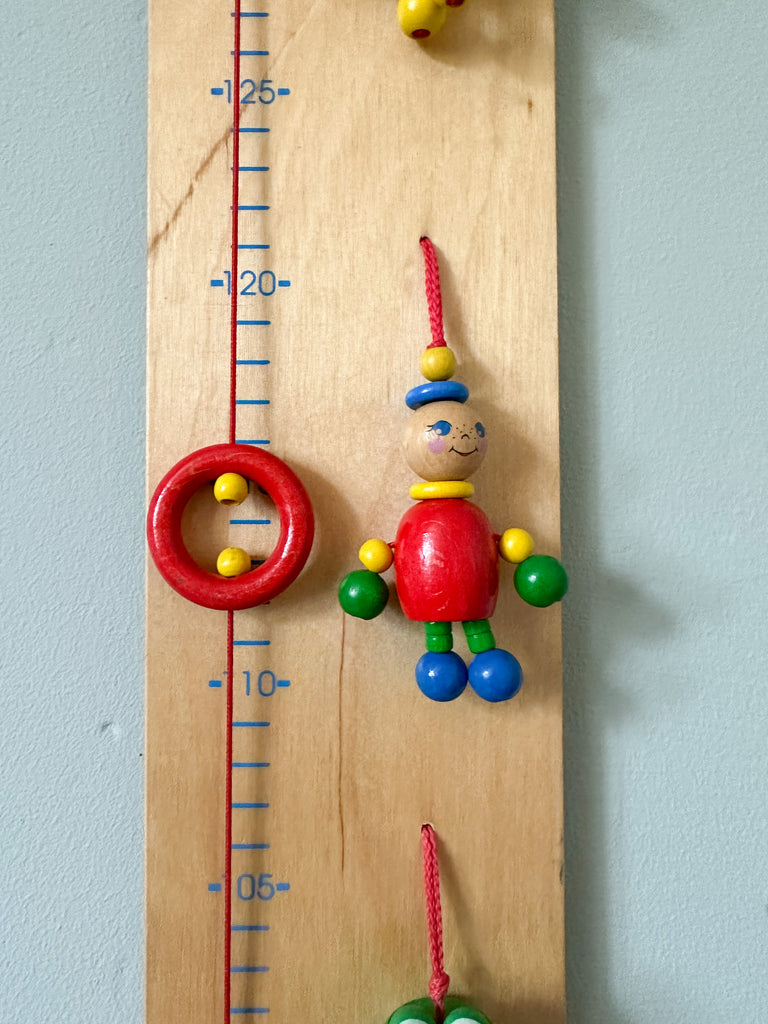 Vintage German beaded character height chart / growth chart / measuring stick, featuring teddy, bugs, frog - Moppet