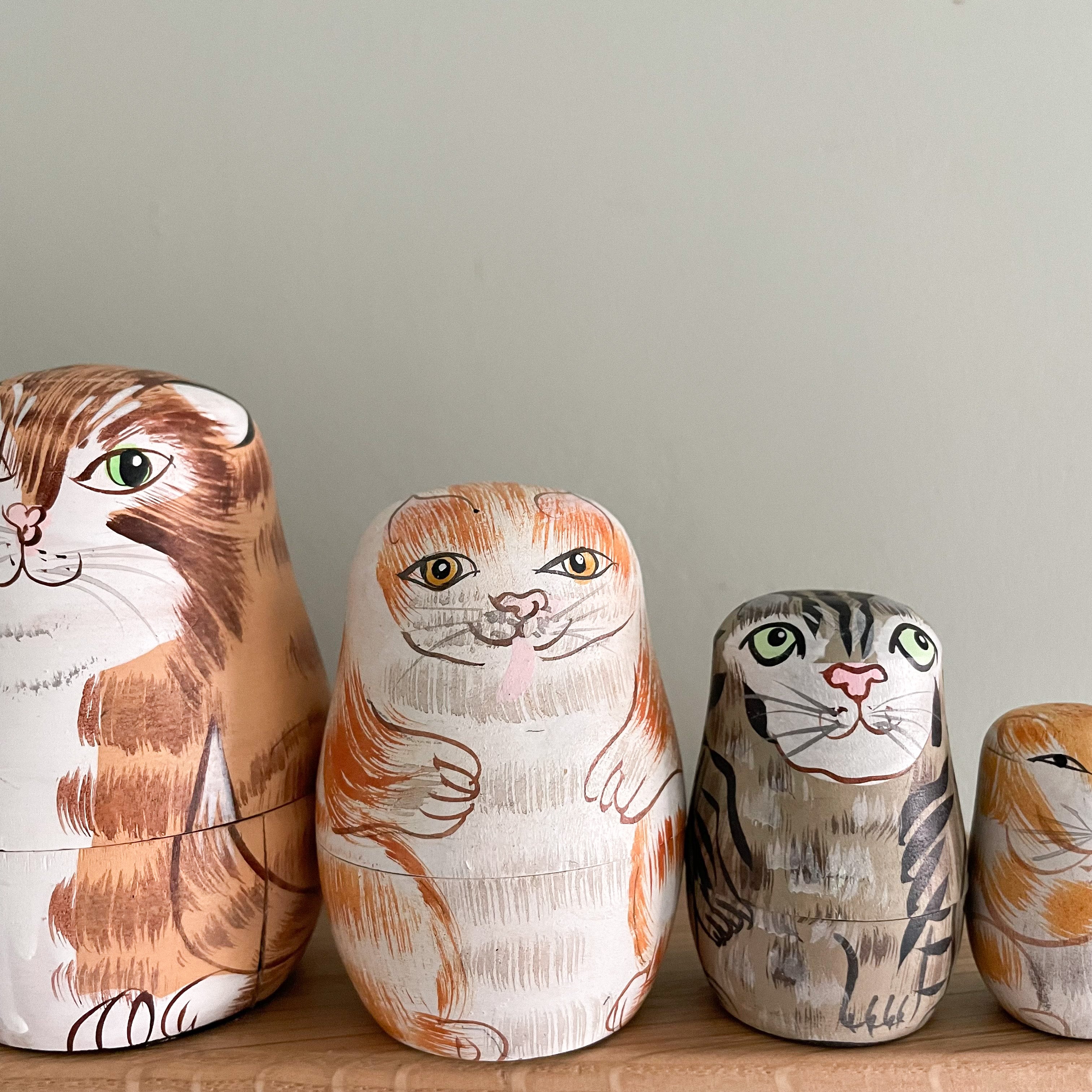 Vintage wooden nesting cat ‘Russian’ dolls - Moppet
