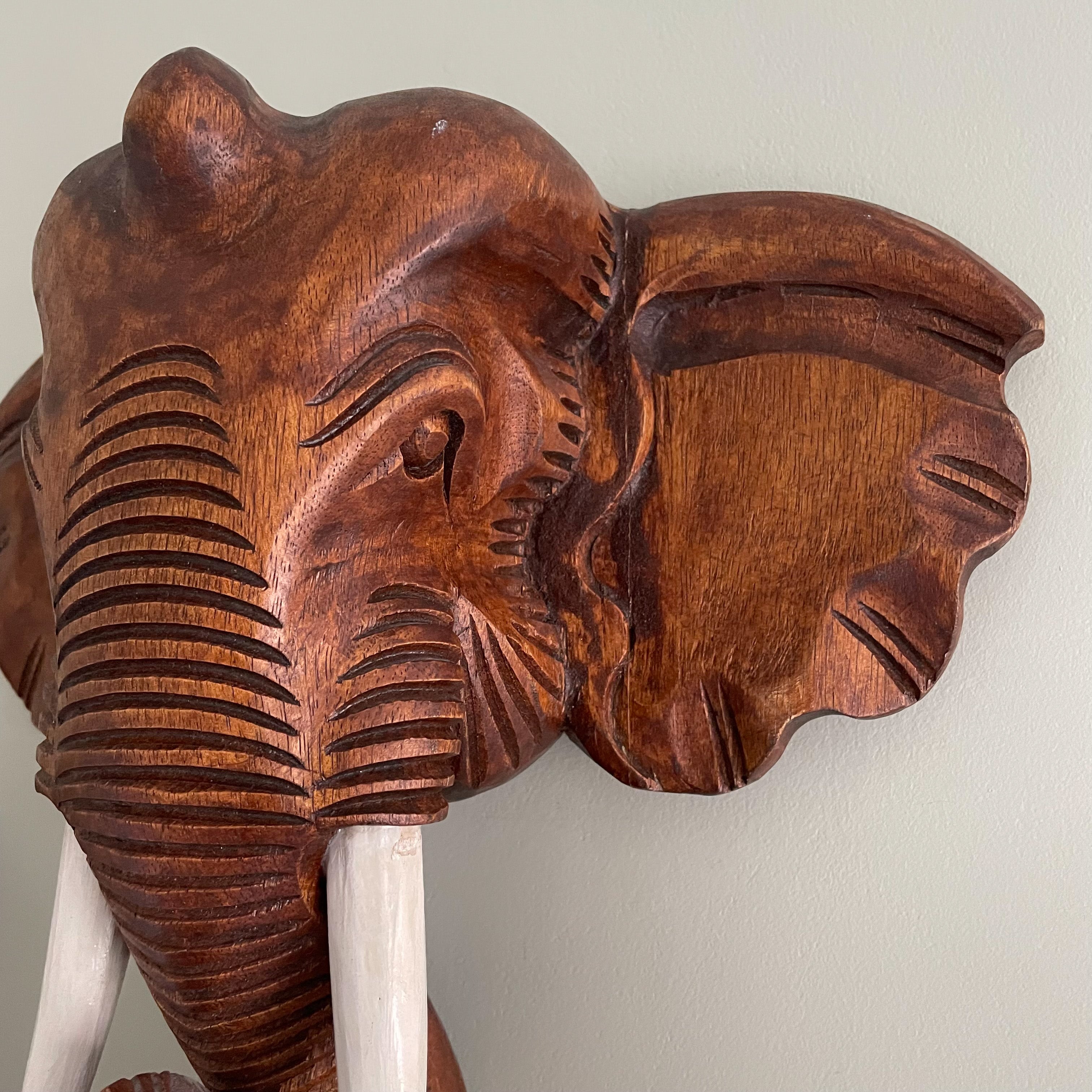 Vintage wooden hand-carved elephant head – African wall art - Moppet