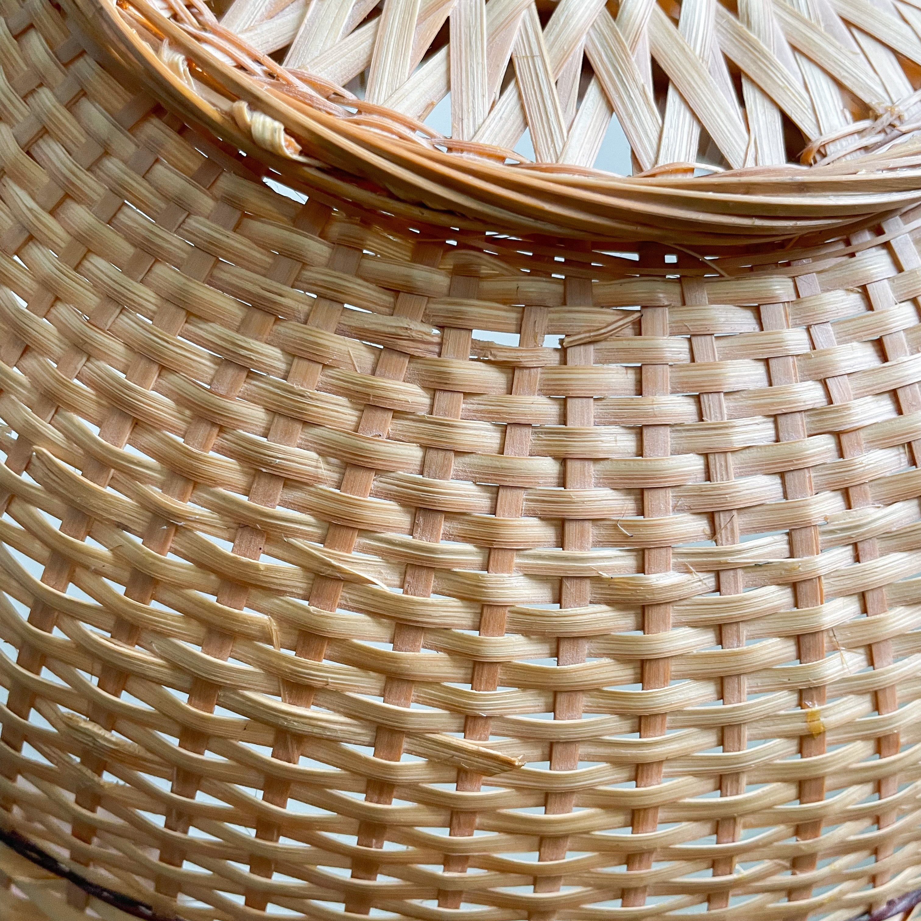 Vintage 1970s cane shade with a scalloped edge - Moppet