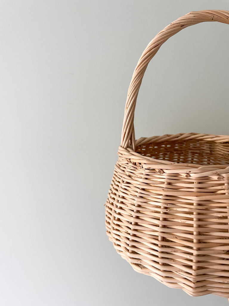 Medium vintage wicker basket, Easter basket - Moppet