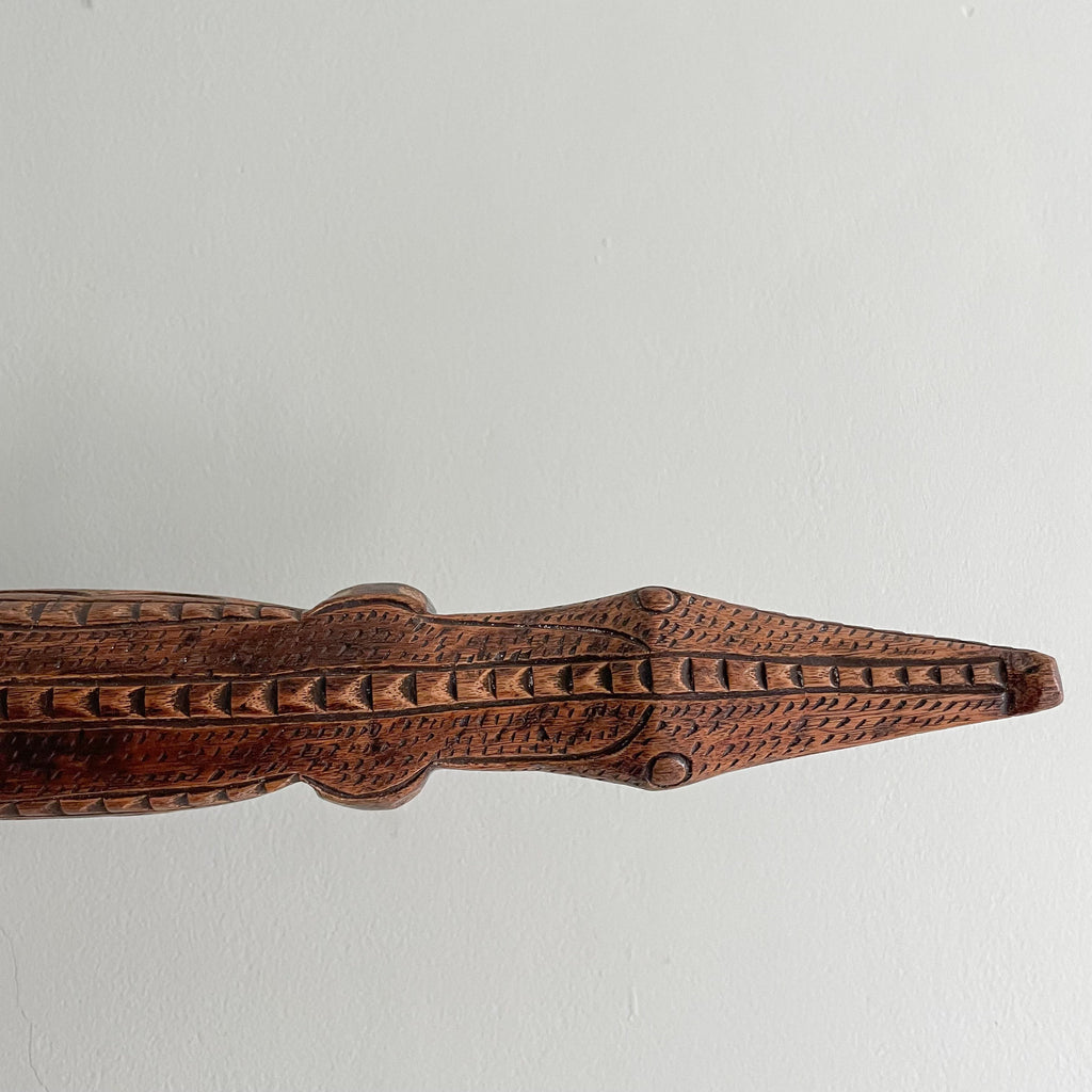 Vintage hand-carved wooden crocodile - Moppet