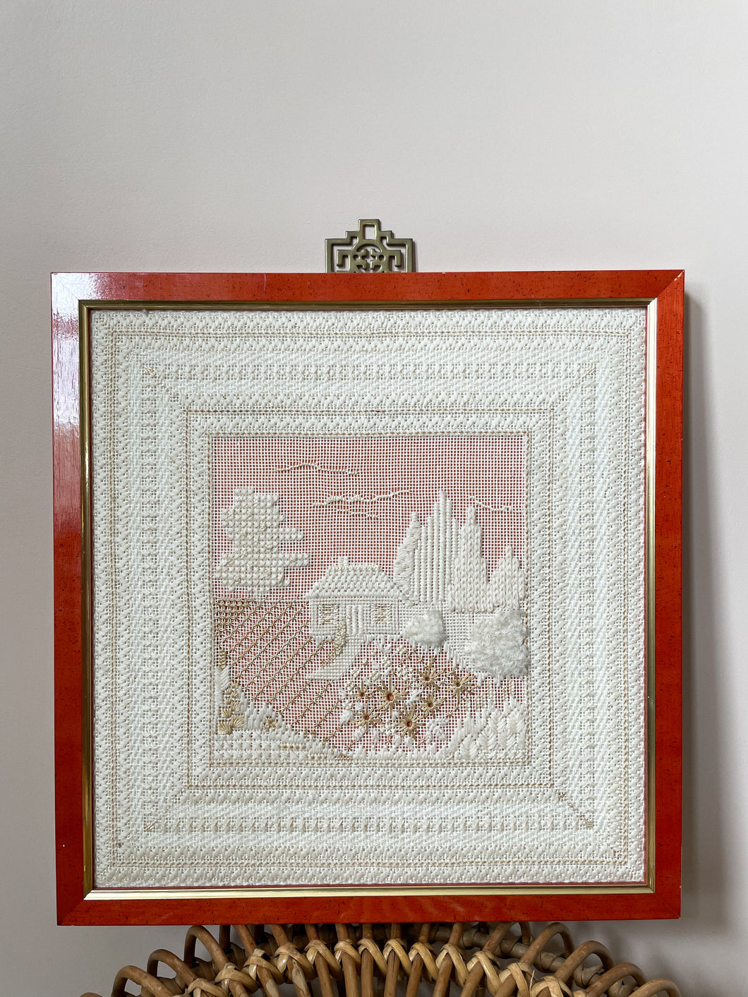 Vintage framed embroidery of a house in white with red wooden frame - Moppet