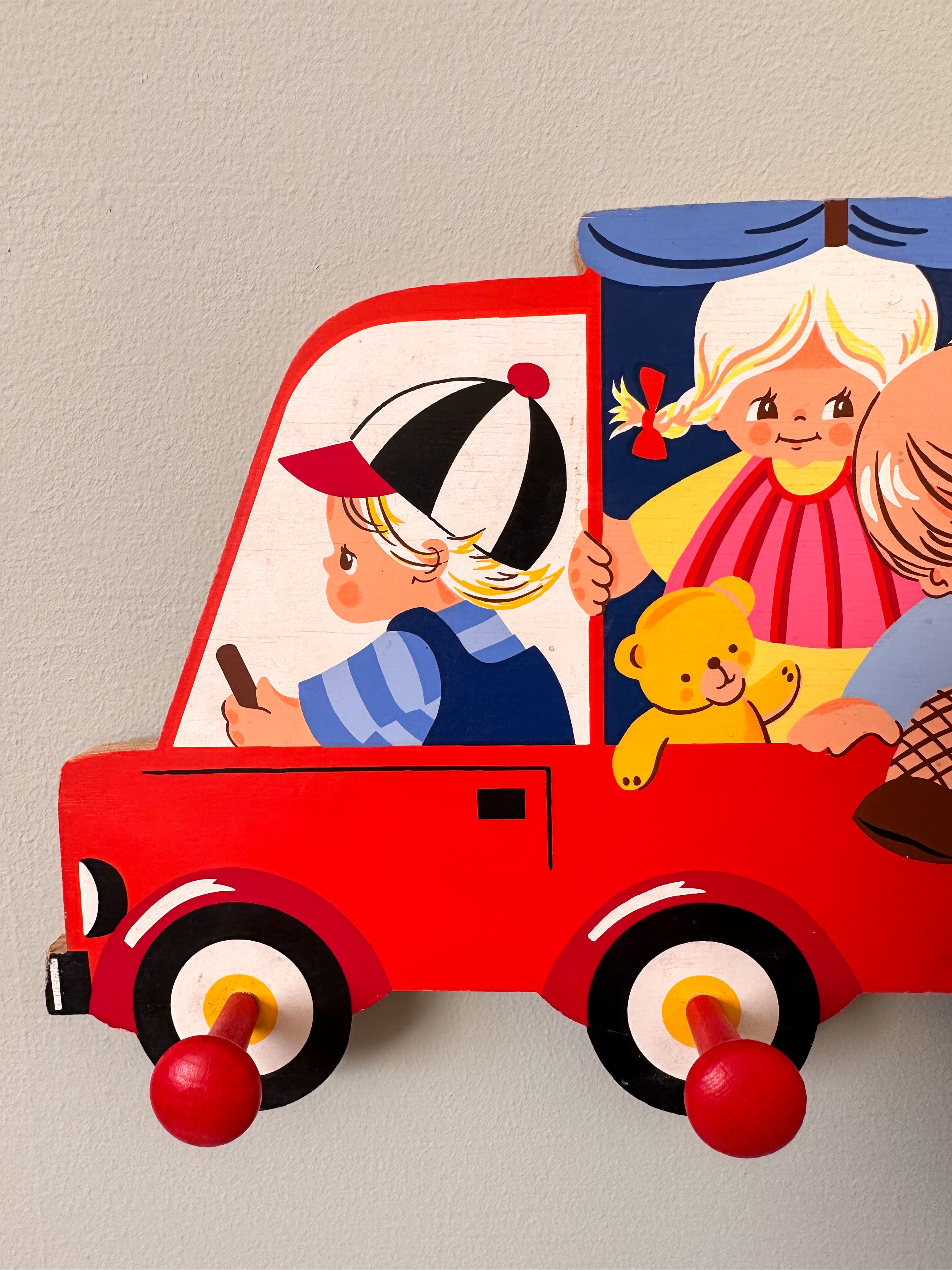 Vintage 1970s German wooden peg rail coat hook with children in truck design, by Mertens Kunst - Moppet