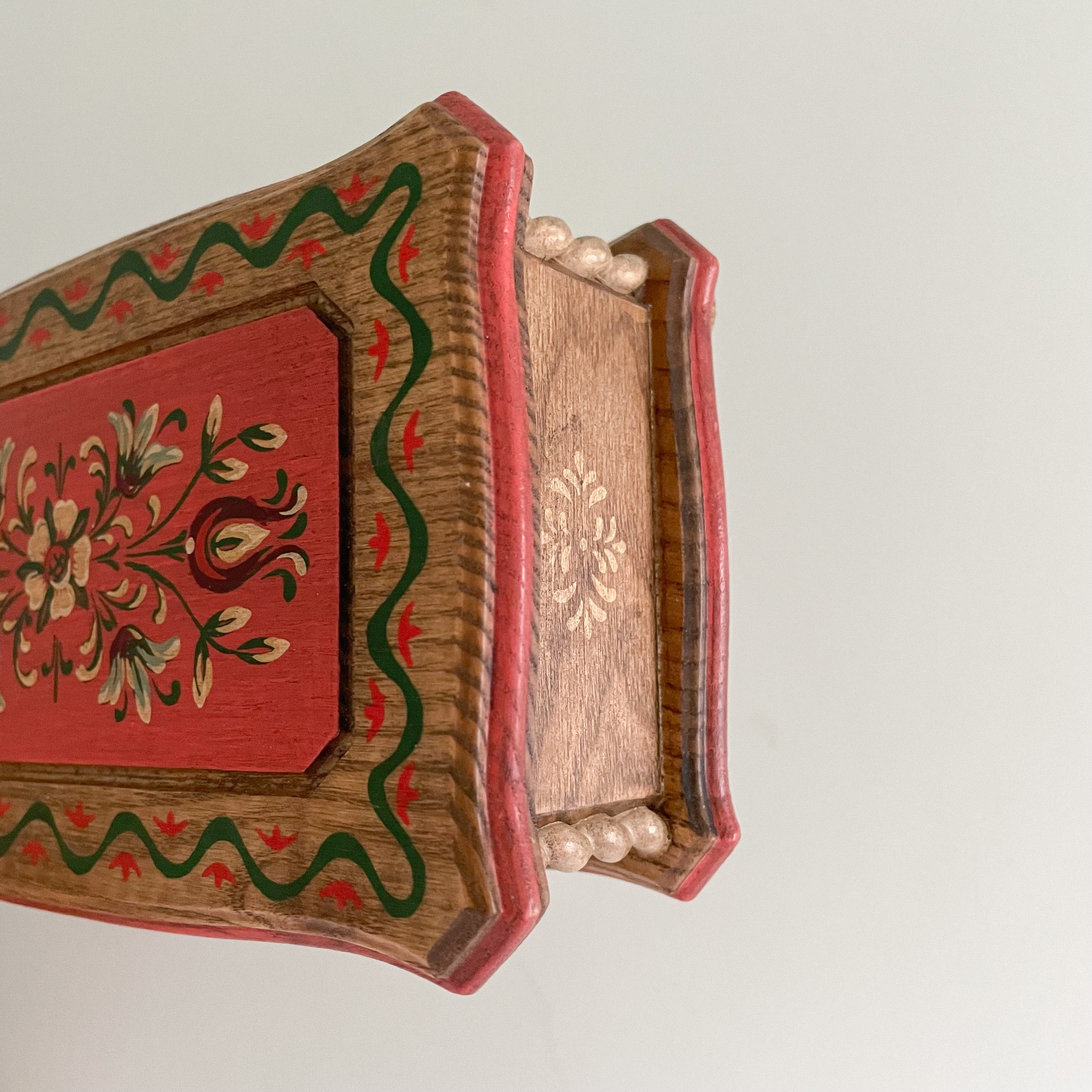 Vintage 1950s Italian hand-carved and painted floral wooden music box - Moppet