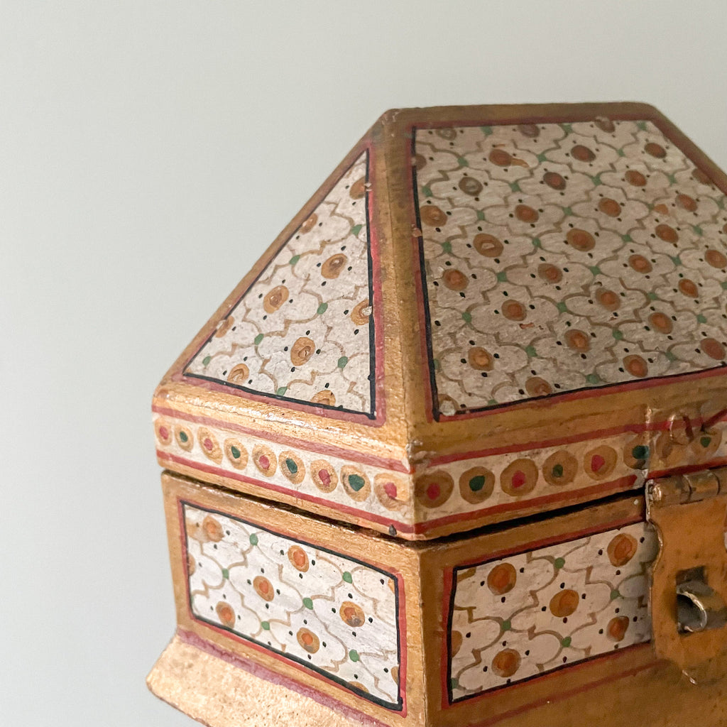 Vintage hand-painted Indian hexagonal wooden trinket box or jewellery box with gold detailing - Moppet