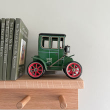 Load image into Gallery viewer, Vintage 1950s tinplate green car, by Modern Toys, made in Japan - Moppet
