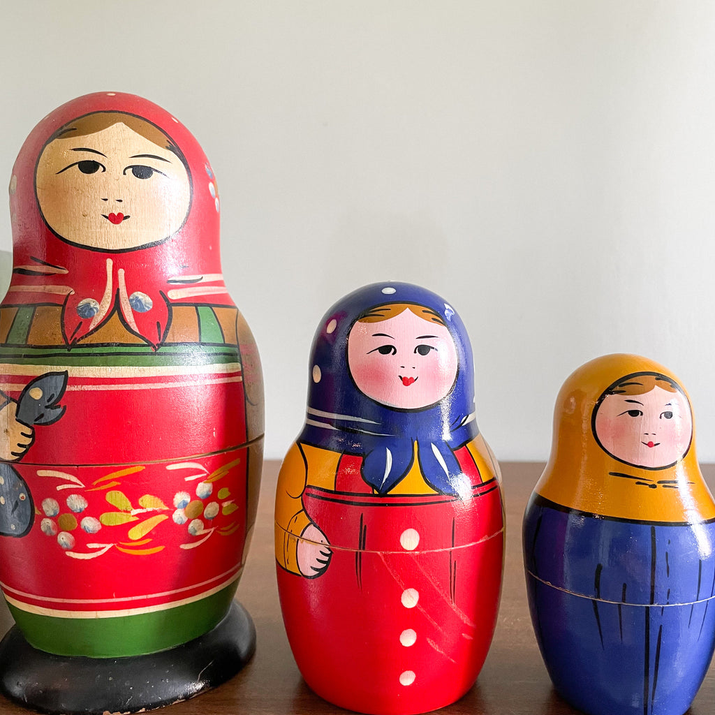 Vintage wooden nesting Russian Matryoshka dolls in rainbow colours - Moppet