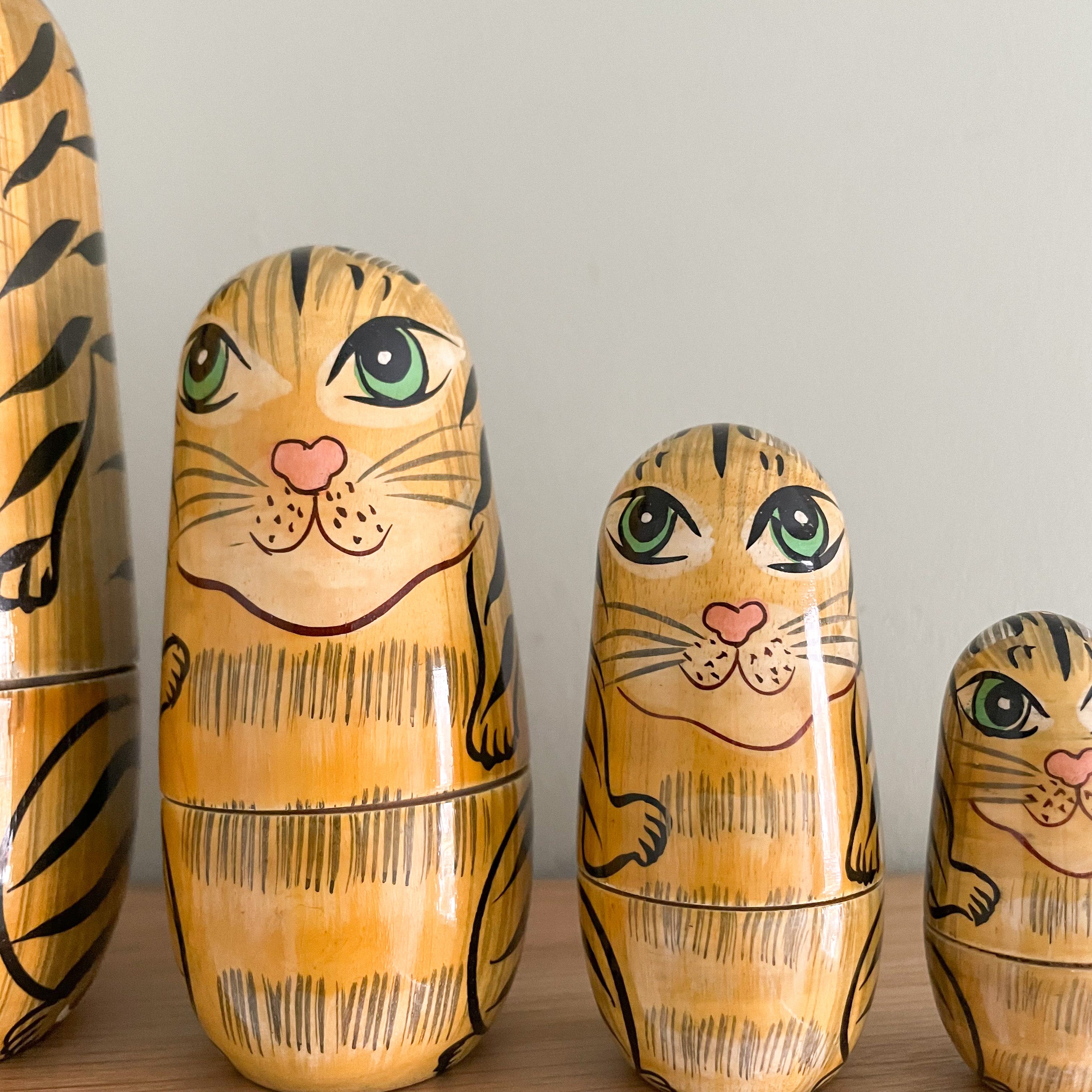 Vintage wooden nesting cat ‘Russian’ dolls - Moppet