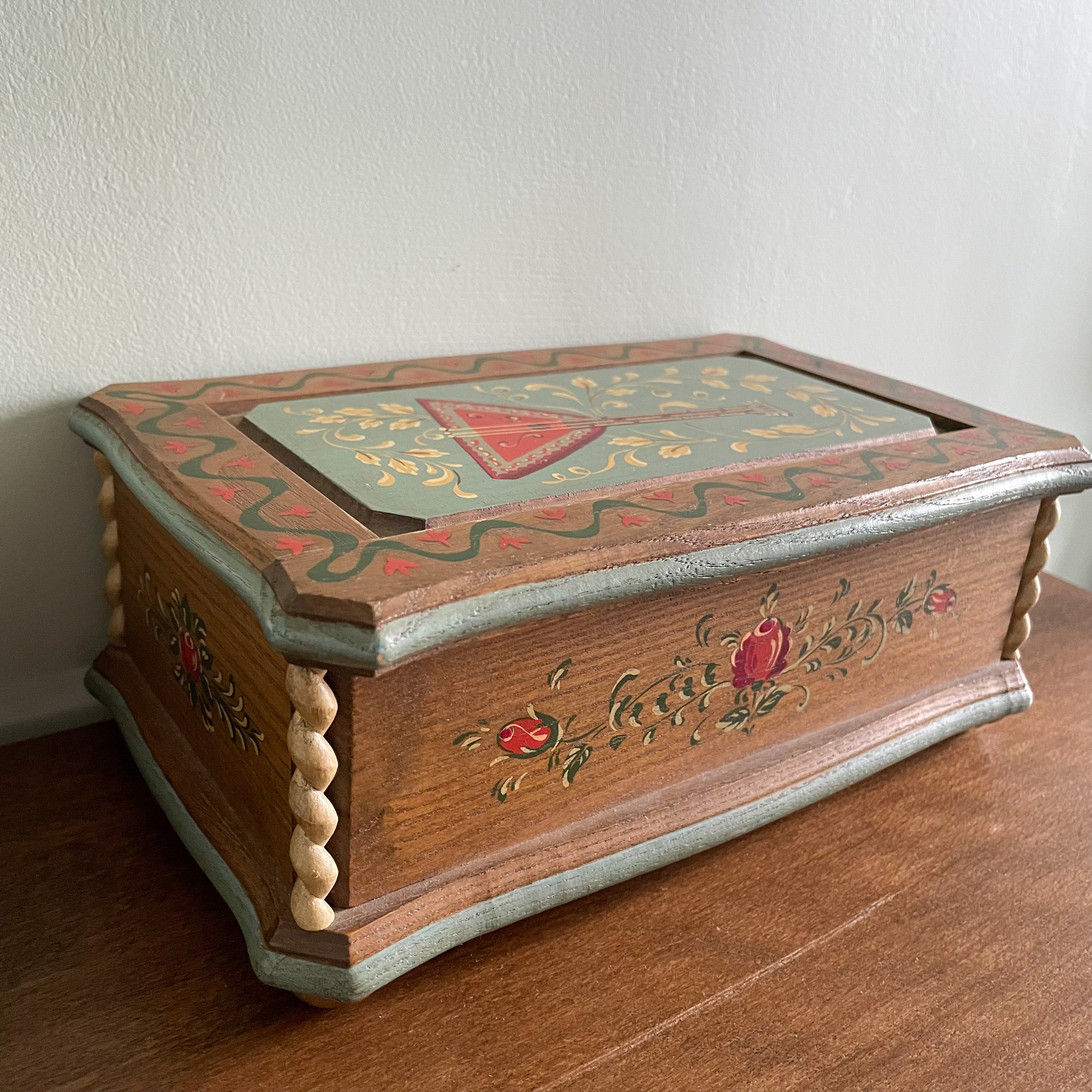 Vintage 1950s Italian hand-carved and painted wooden music box with mandolin motif - Moppet